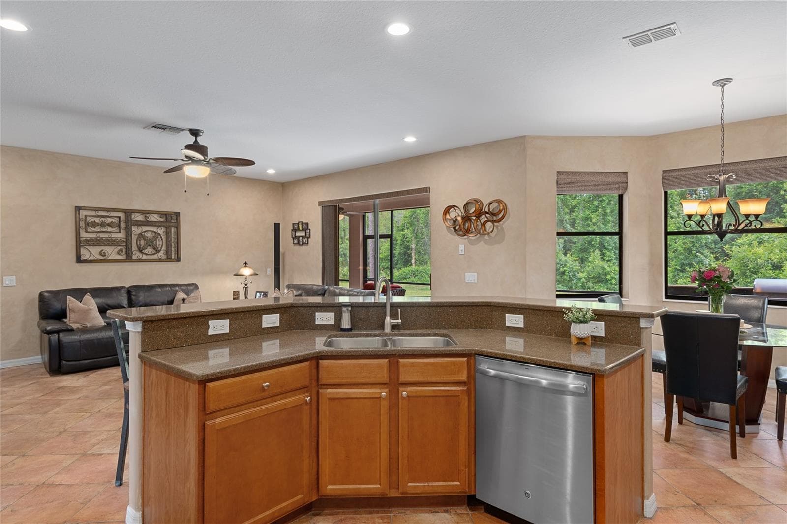 Single Family Residence at 14807 PRINCEWOOD LN, LAND O LAKES, photo 18 of 55