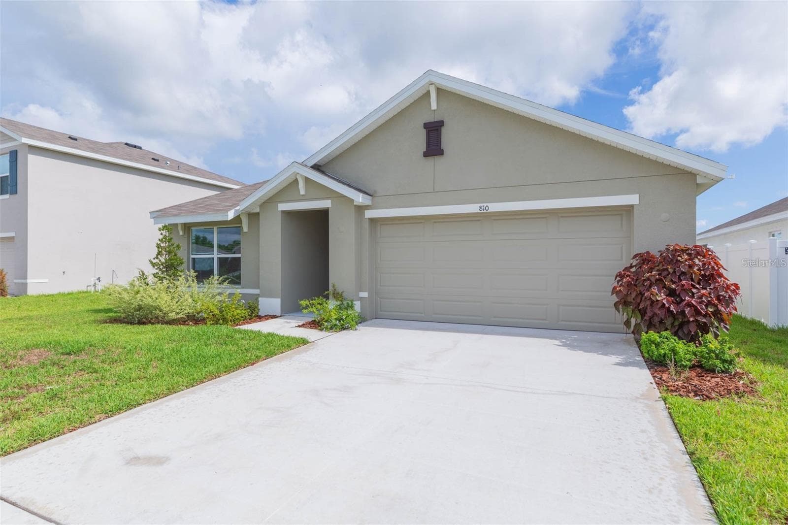 Single Family Residence at 810 ACE OUTLAW AVE, RUSKIN, photo 2 of 39