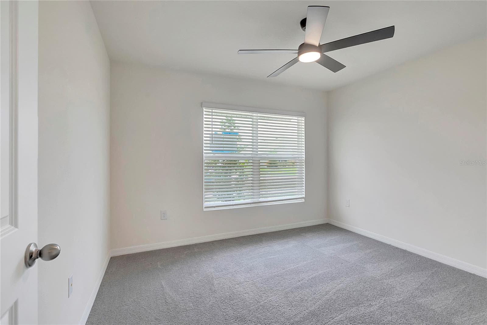 Single Family Residence at 810 ACE OUTLAW AVE, RUSKIN, photo 28 of 39