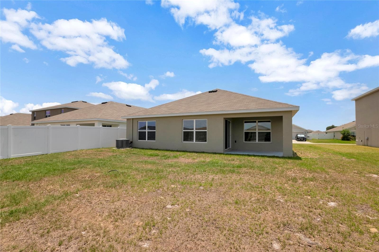 Single Family Residence at 810 ACE OUTLAW AVE, RUSKIN, photo 38 of 39