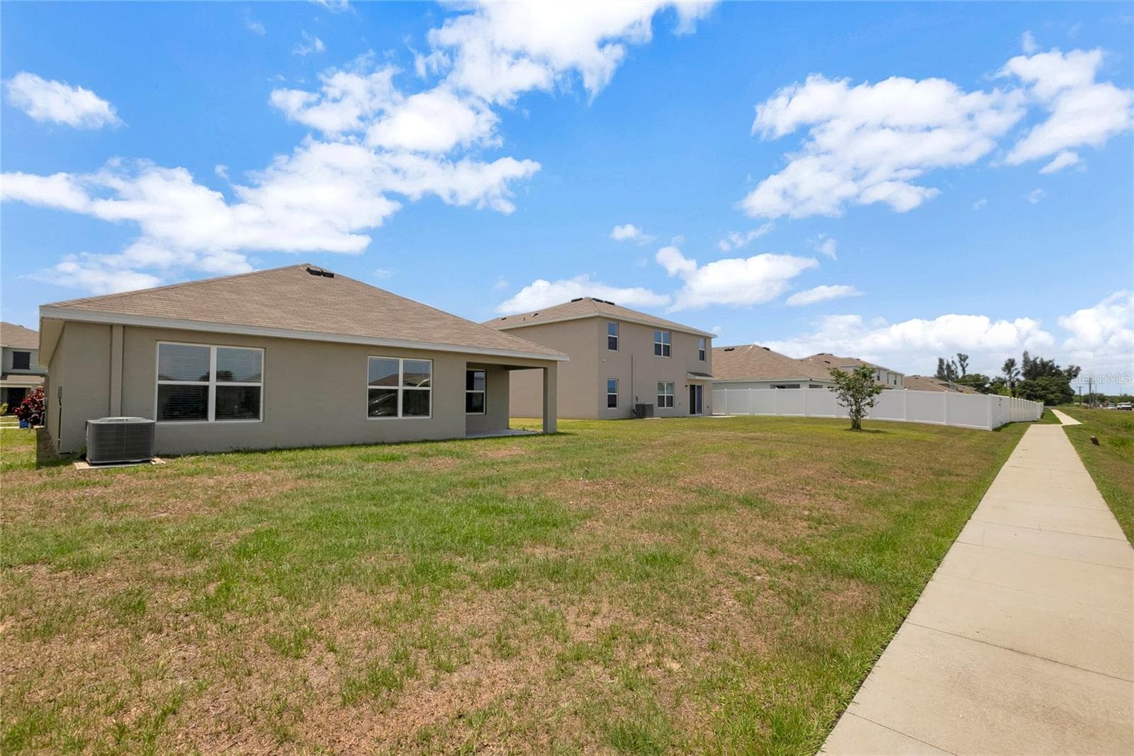 Single Family Residence at 810 ACE OUTLAW AVE, RUSKIN, photo 39 of 39
