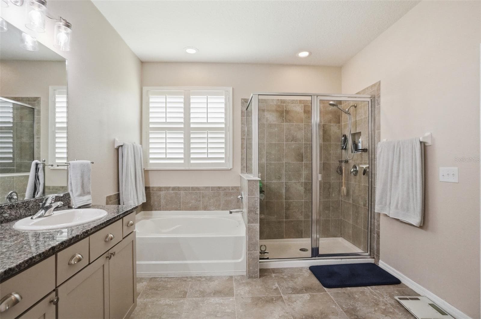 Single Family Residence at 13897 BLYTHEWOOD DR, SPRING HILL, photo 38 of 85