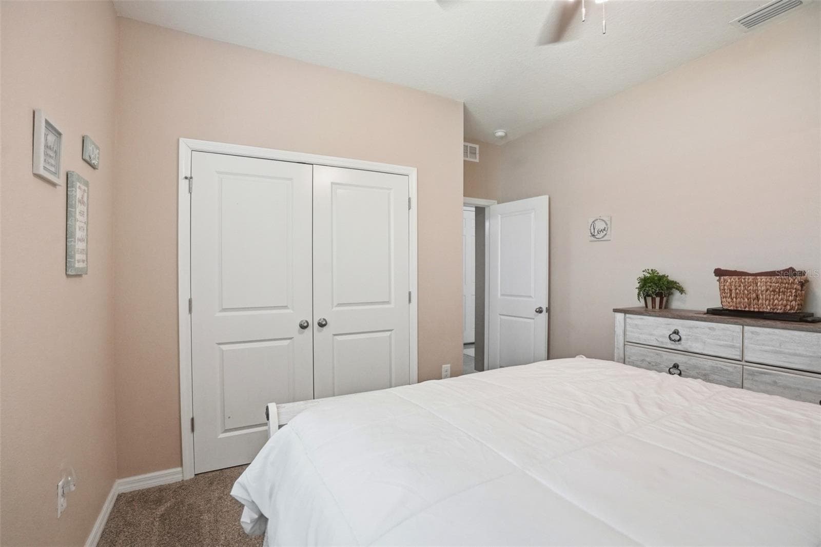 Single Family Residence at 13897 BLYTHEWOOD DR, SPRING HILL, photo 43 of 85