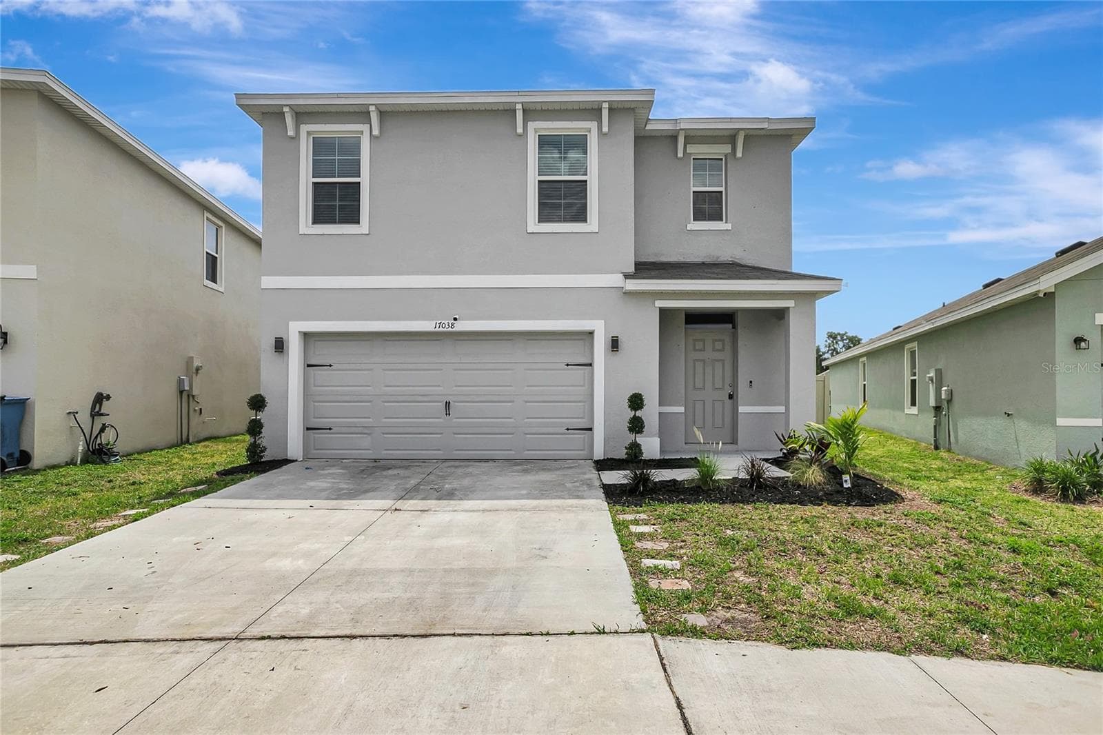 Single Family Residence at 17038 WAVE TRESSLE PL, WIMAUMA, photo 2 of 47