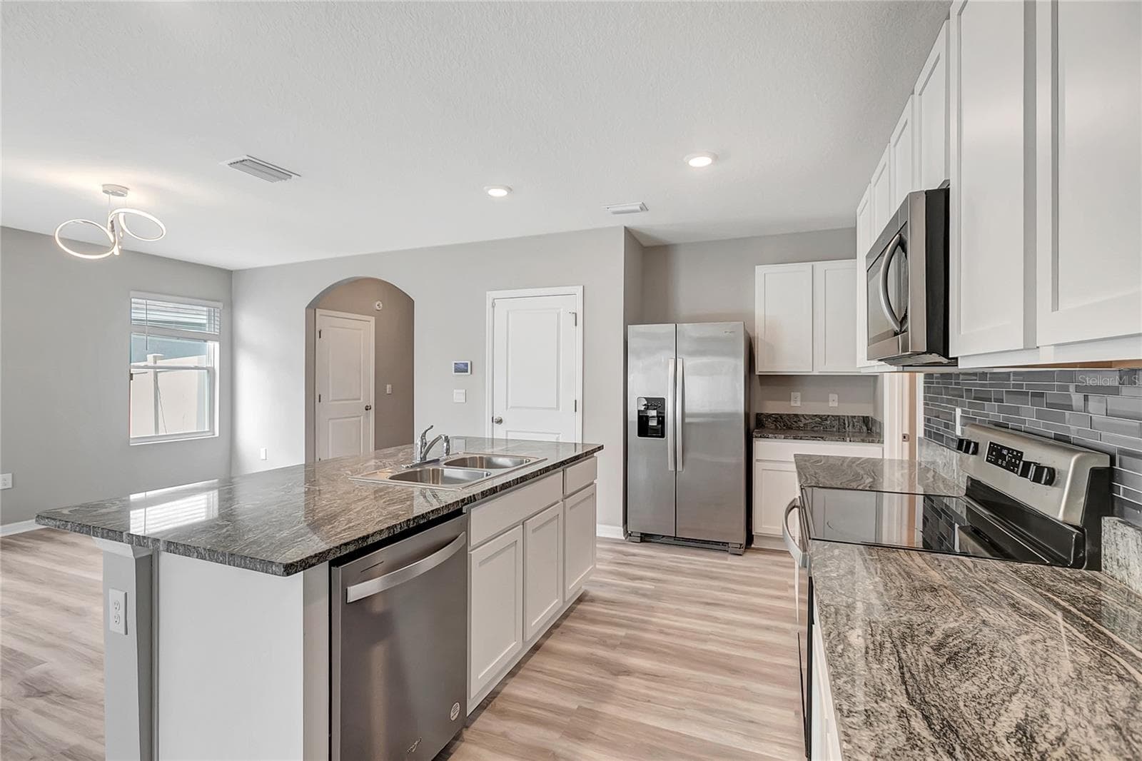 Single Family Residence at 17038 WAVE TRESSLE PL, WIMAUMA, photo 18 of 47
