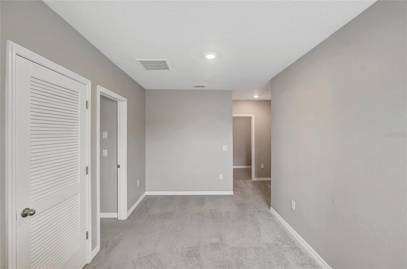 Single Family Residence at 17038 WAVE TRESSLE PL, WIMAUMA, photo 26 of 47