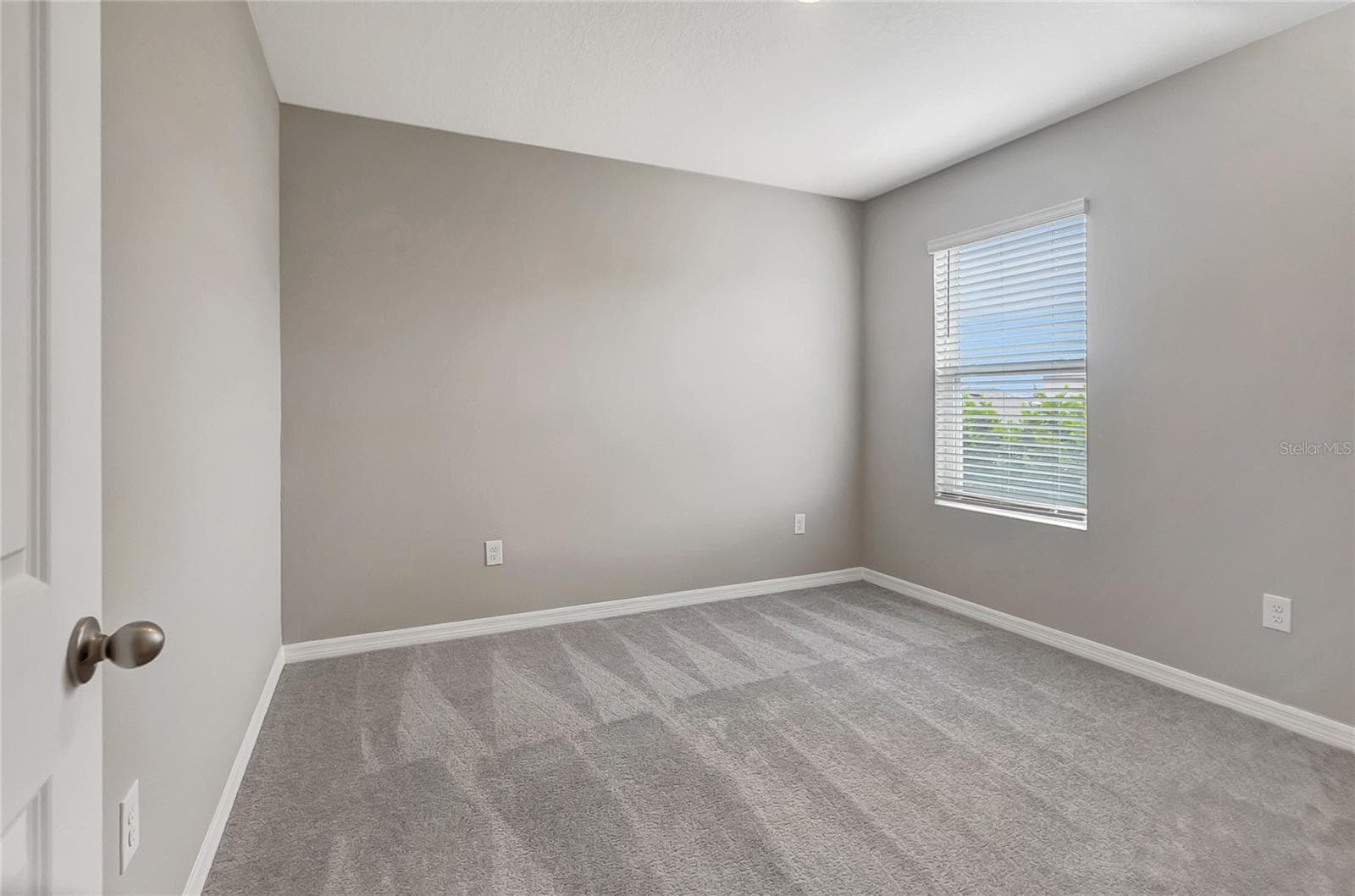 Single Family Residence at 17038 WAVE TRESSLE PL, WIMAUMA, photo 36 of 47