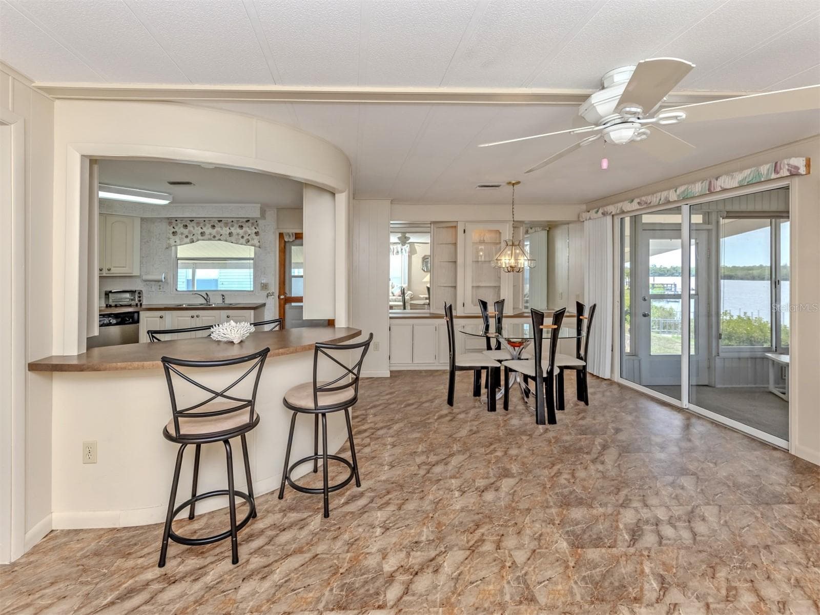 Breakfast bar, dining room - 132 MARTINIQUE RD, NORTH PORT