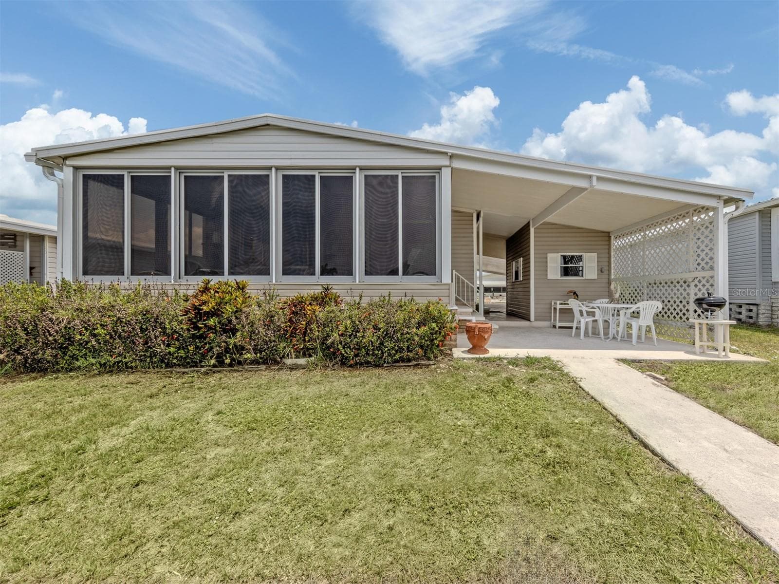Rear exterior - 132 MARTINIQUE RD, NORTH PORT