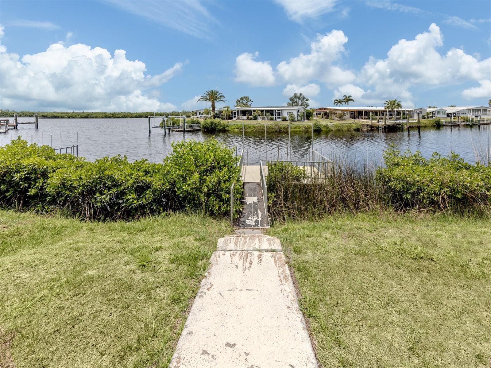 Walkway to dock - 132 MARTINIQUE RD, NORTH PORT