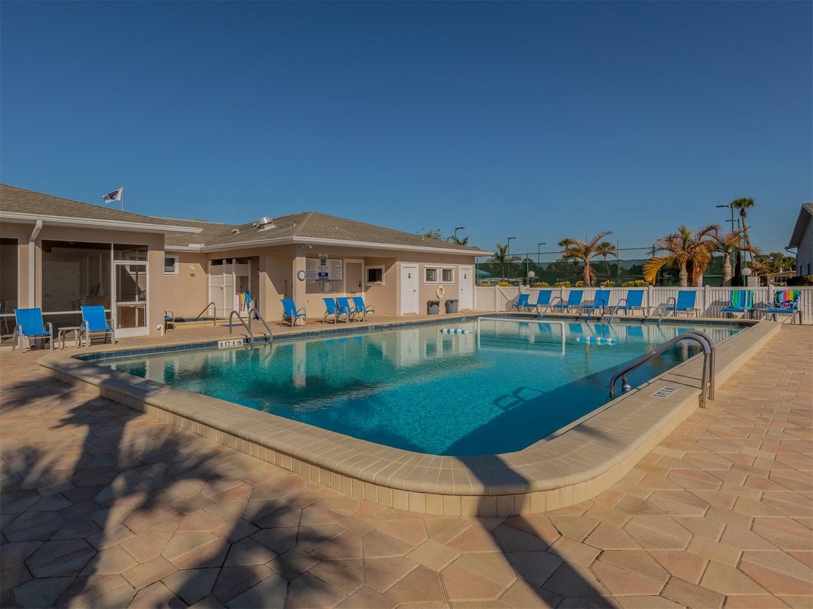 Communmity pool - 132 MARTINIQUE RD, NORTH PORT