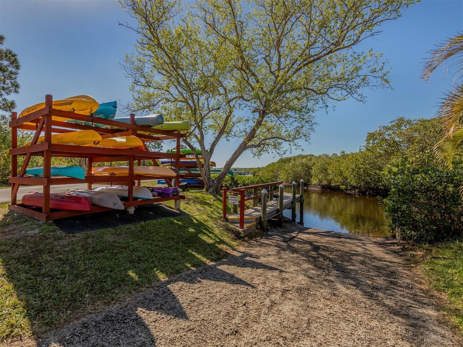 Kayak/canoe storage and launch - 132 MARTINIQUE RD, NORTH PORT