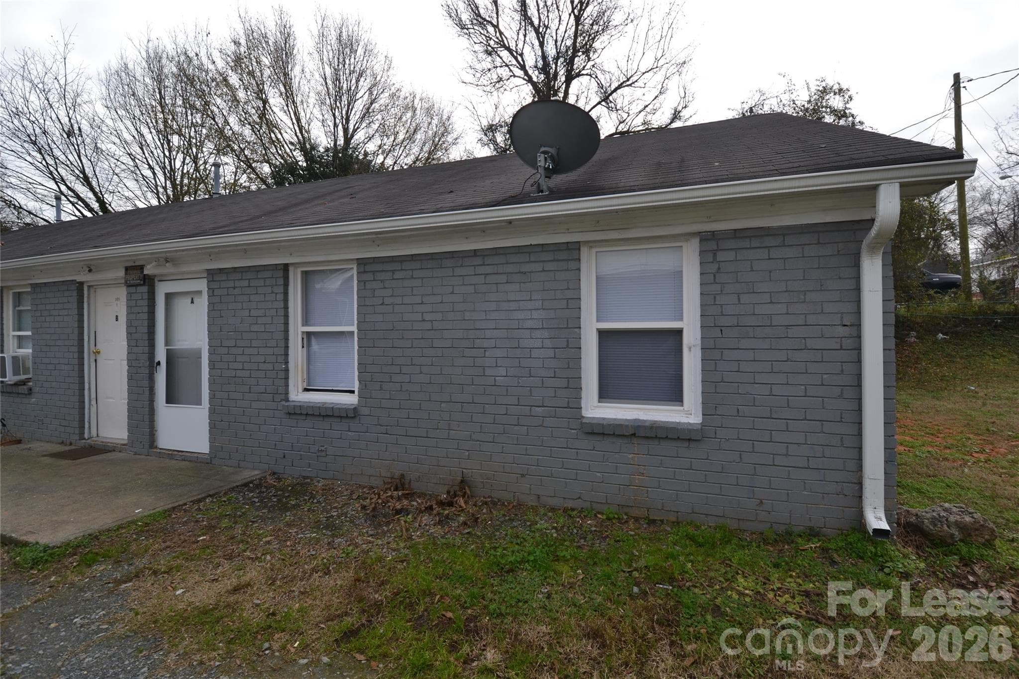 1009 Plymouth Street