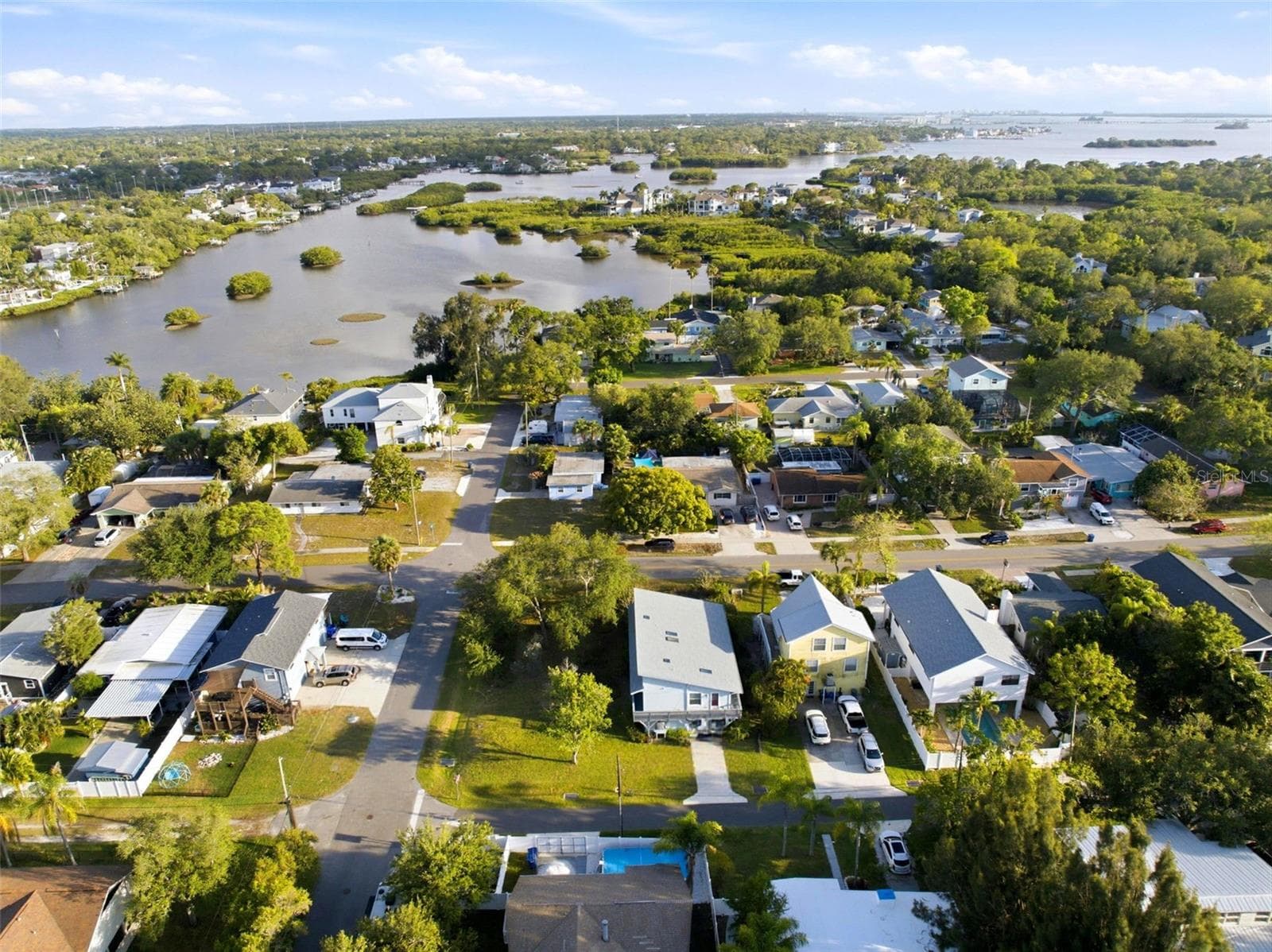 This area has great fishing with marinas and boat ramps nearby. - 110 GEORGIA AVE. AVE, CRYSTAL BEACH