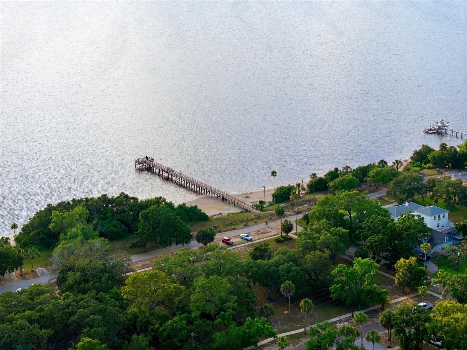 Park and fishing pier - 110 GEORGIA AVE. AVE, CRYSTAL BEACH
