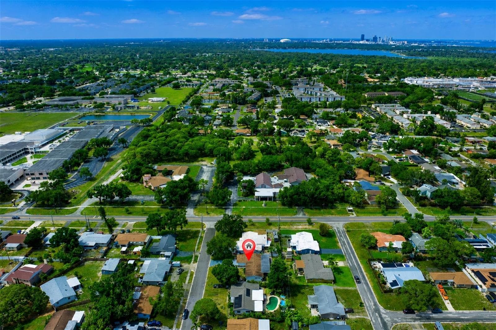 Move-in ready Pinellas Point home just minutes from downtown St. Petersburg and Gulf beaches - 6212 20TH ST S, ST PETERSBURG