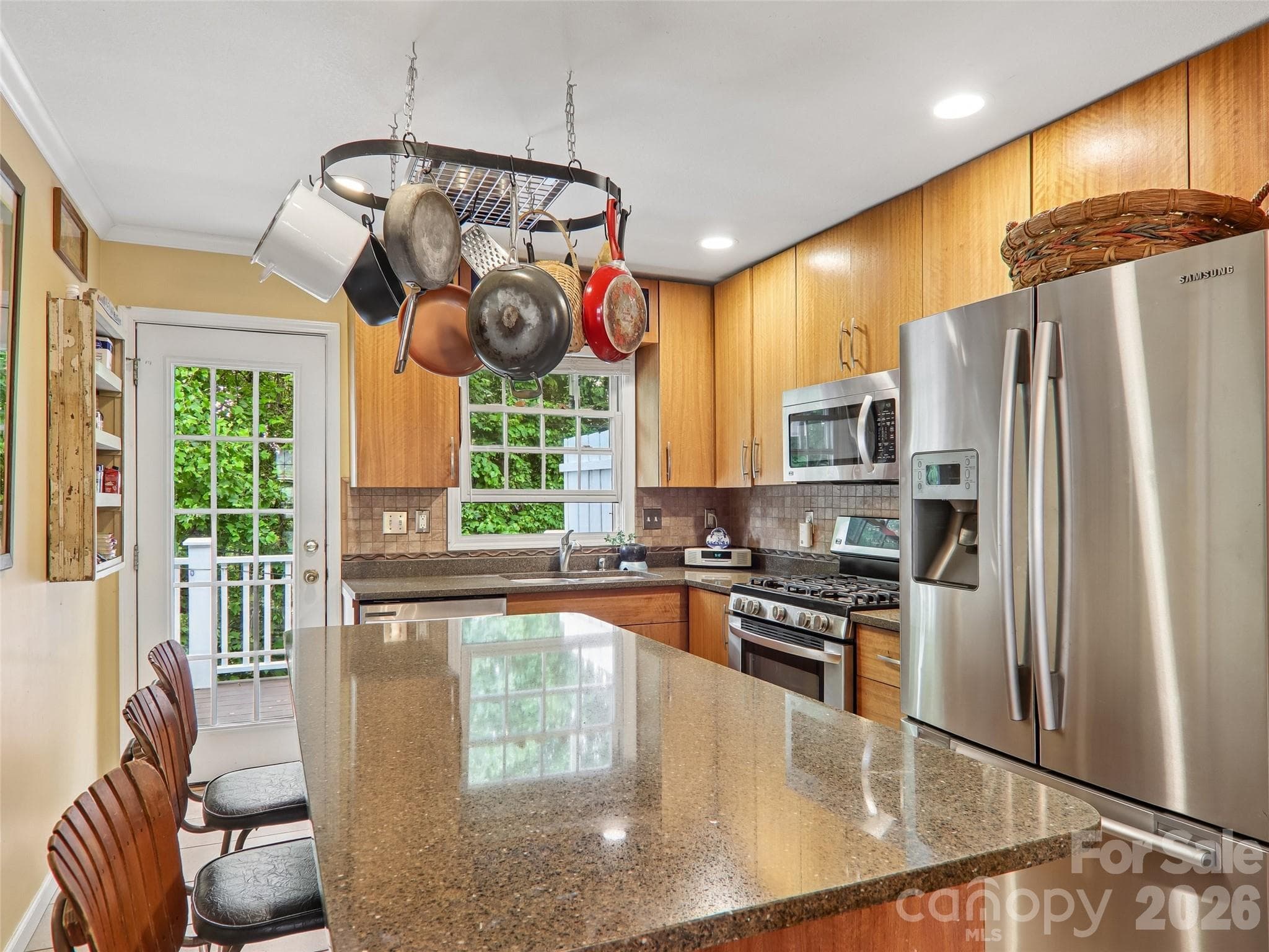 Townhouse at 34 Union Chapel Road, Weaverville, photo 15 of 37