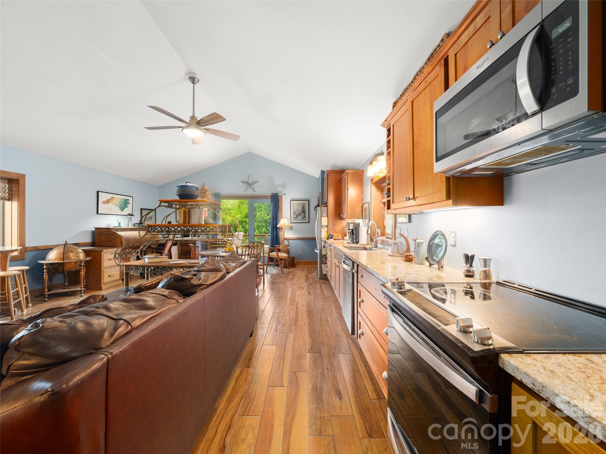 Single Family Residence at Waynesville, photo 10 of 46