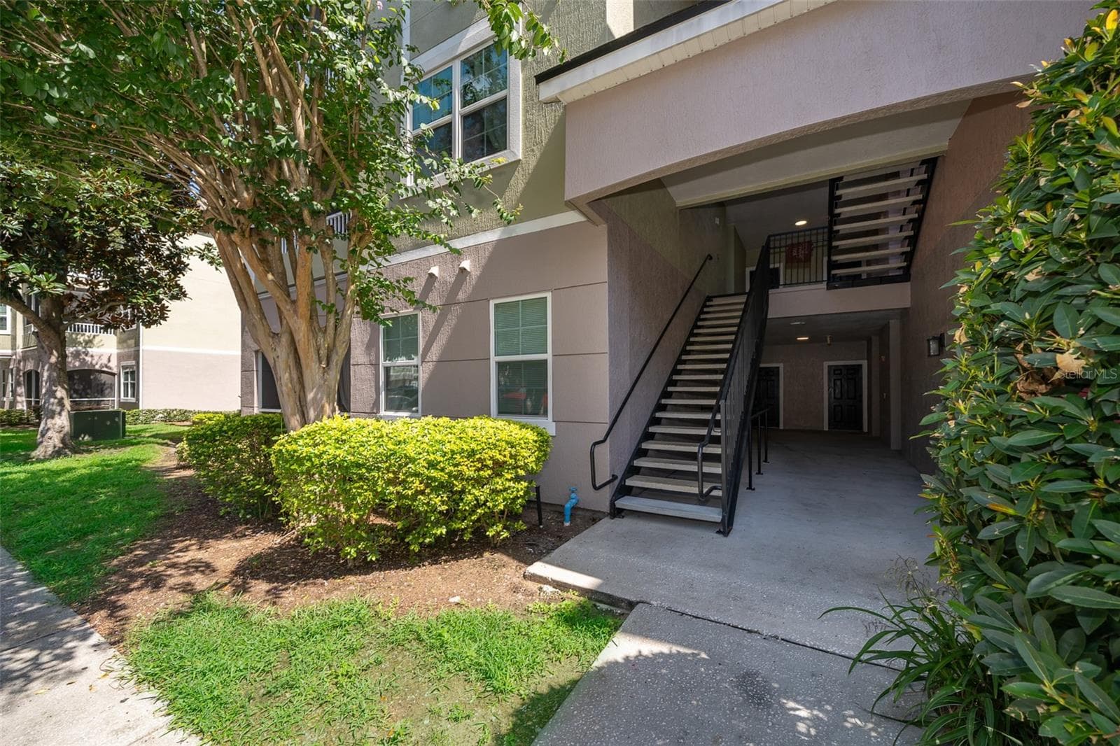 Condominium at 6663 QUEENS BOROUGH AVE #101, ORLANDO, photo 2 of 22