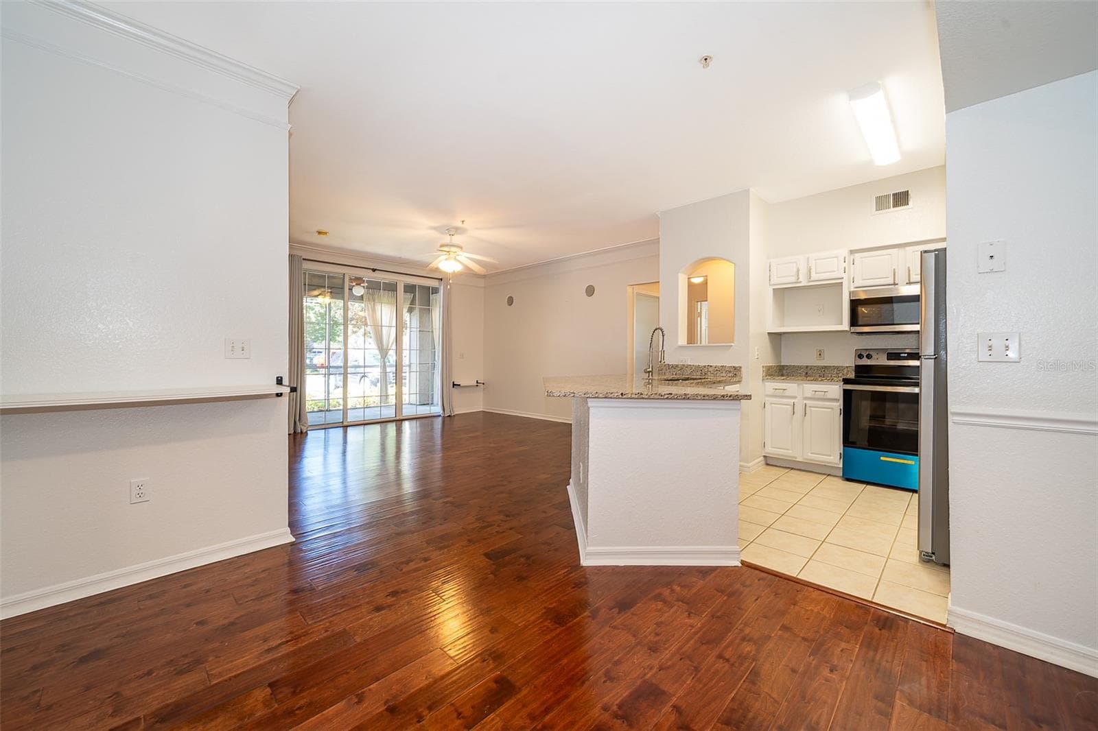 Condominium at 6663 QUEENS BOROUGH AVE #101, ORLANDO, photo 7 of 22