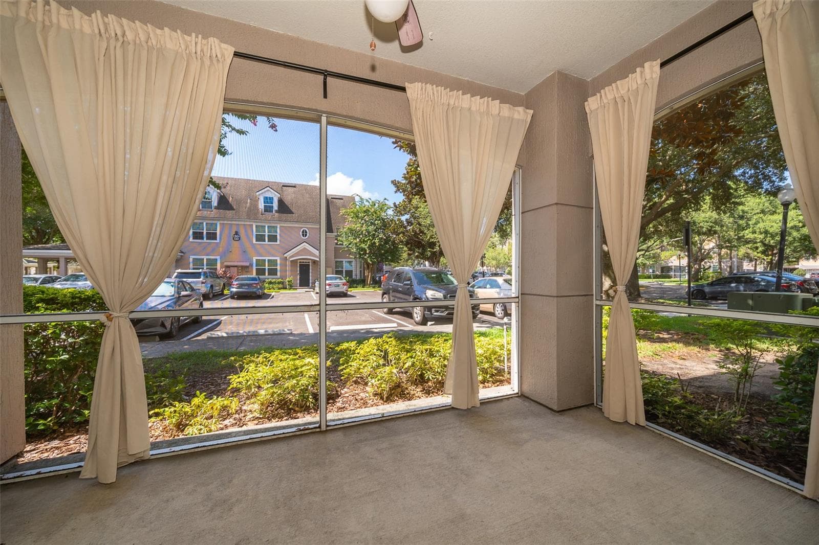 Condominium at 6663 QUEENS BOROUGH AVE #101, ORLANDO, photo 19 of 22