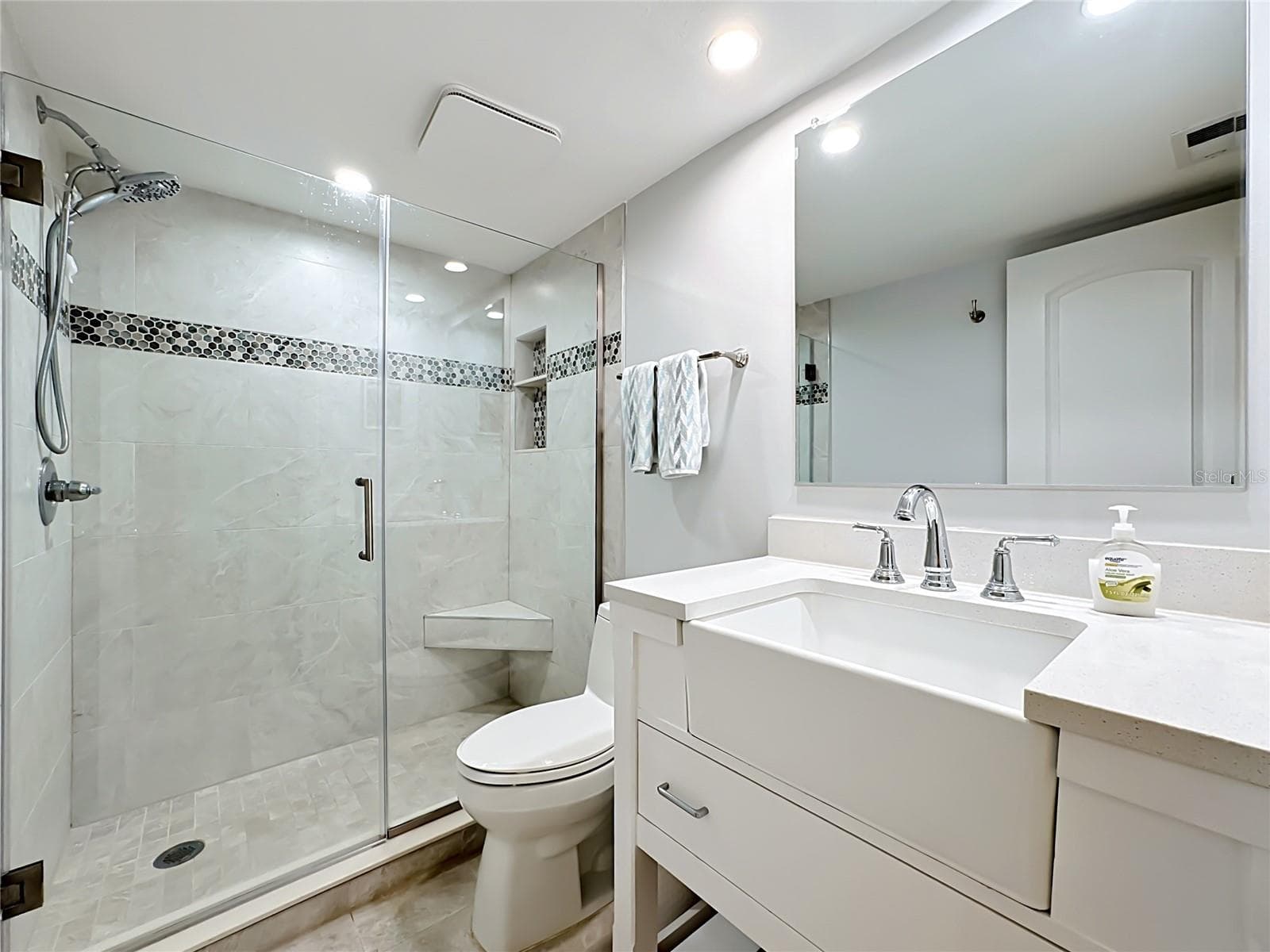 Condominium at 1515 PELICAN POINT DR #BA185, SARASOTA, photo 40 of 80
