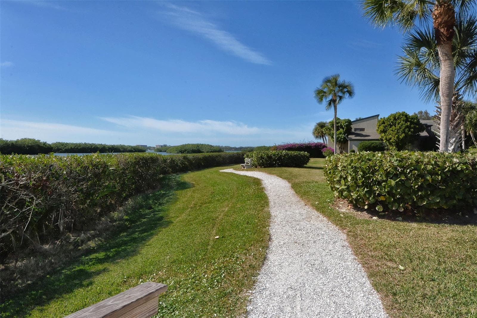 Condominium at 1515 PELICAN POINT DR #BA185, SARASOTA, photo 58 of 80