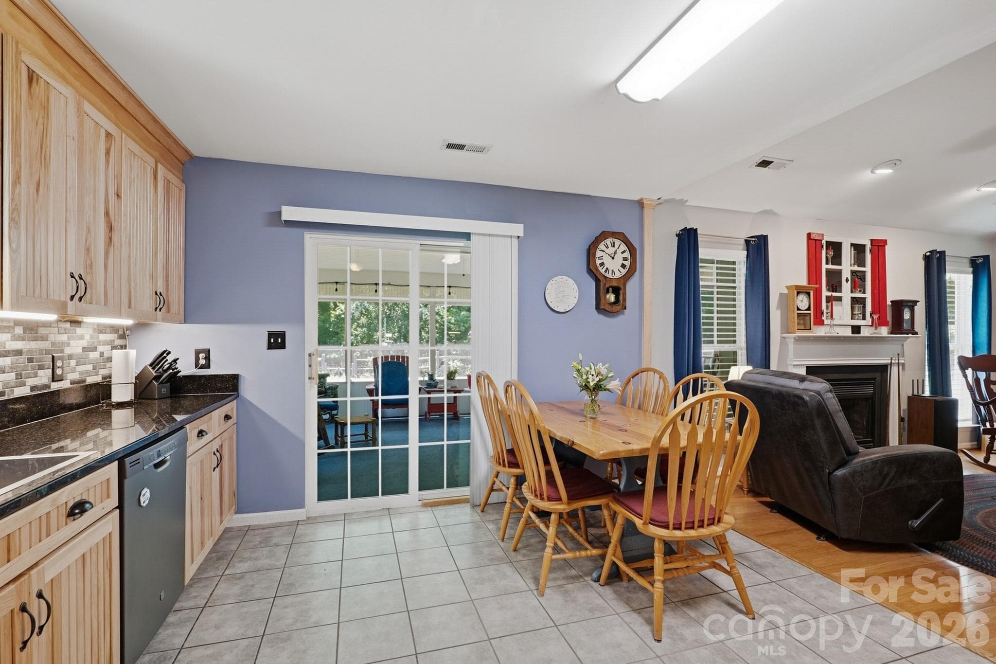 Single Family Residence at 1118 Slate Ridge Road, Matthews, photo 11 of 29