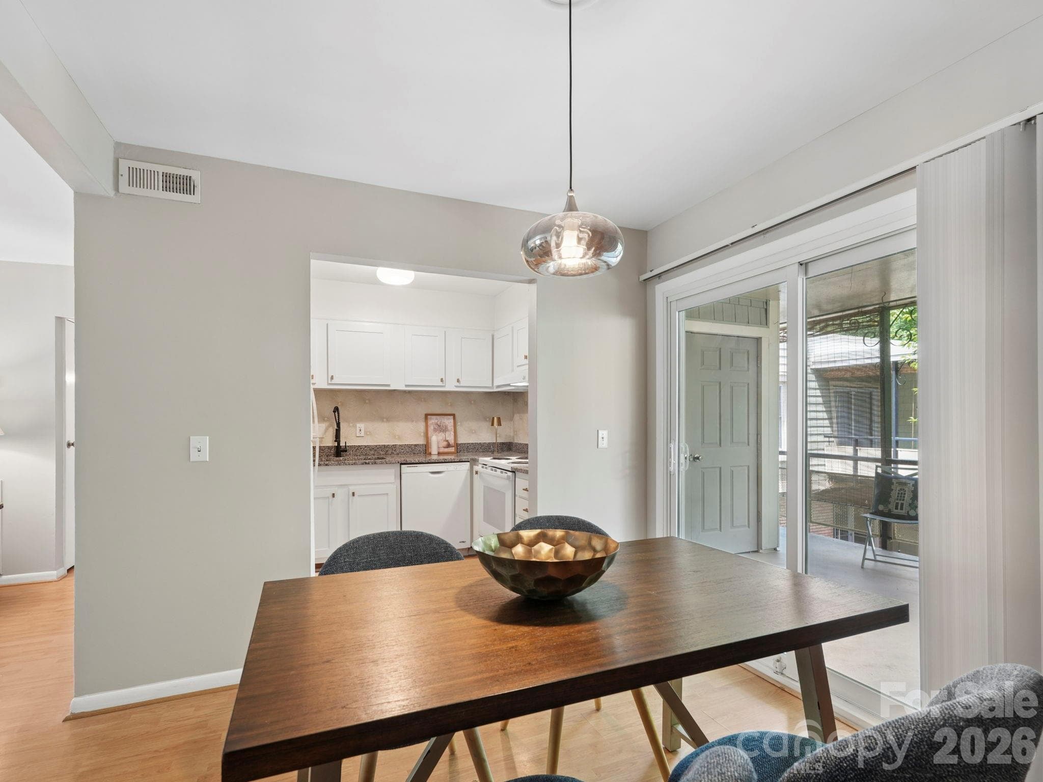 Condominium at 2628 Park Road, Charlotte, photo 6 of 27