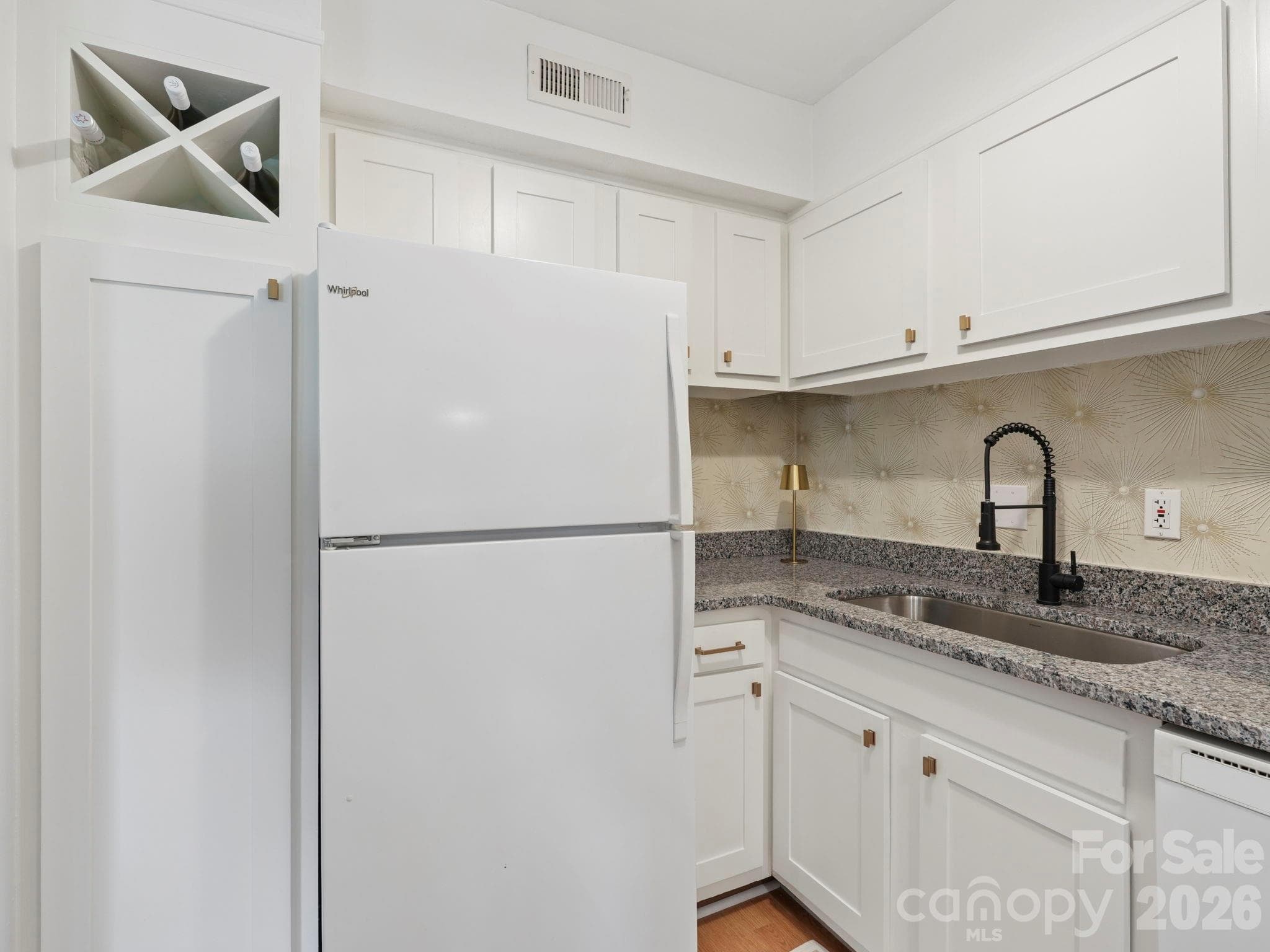 Condominium at 2628 Park Road, Charlotte, photo 8 of 27
