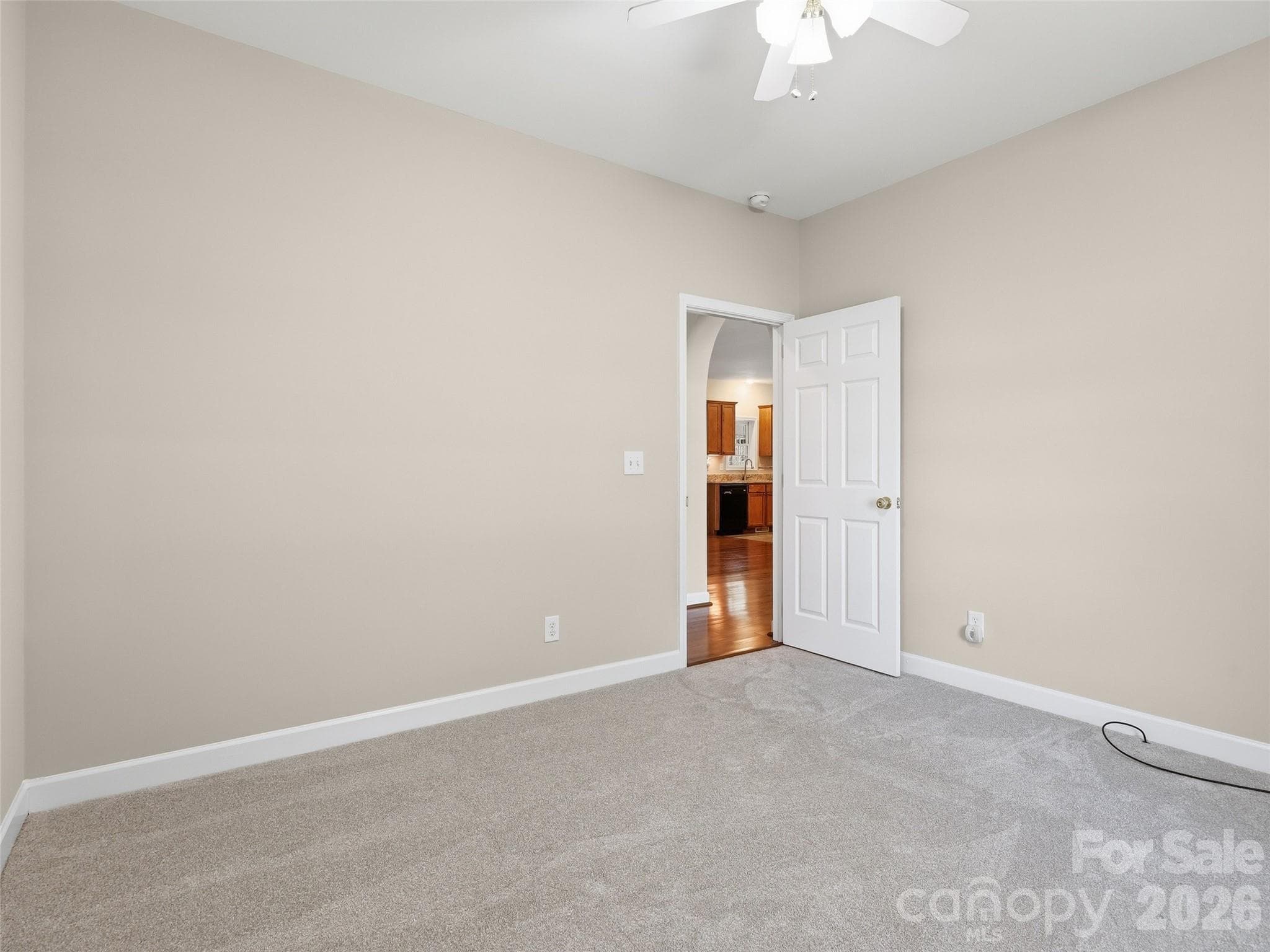 Single Family Residence at 209 Beechnut Drive, Hendersonville, photo 24 of 48