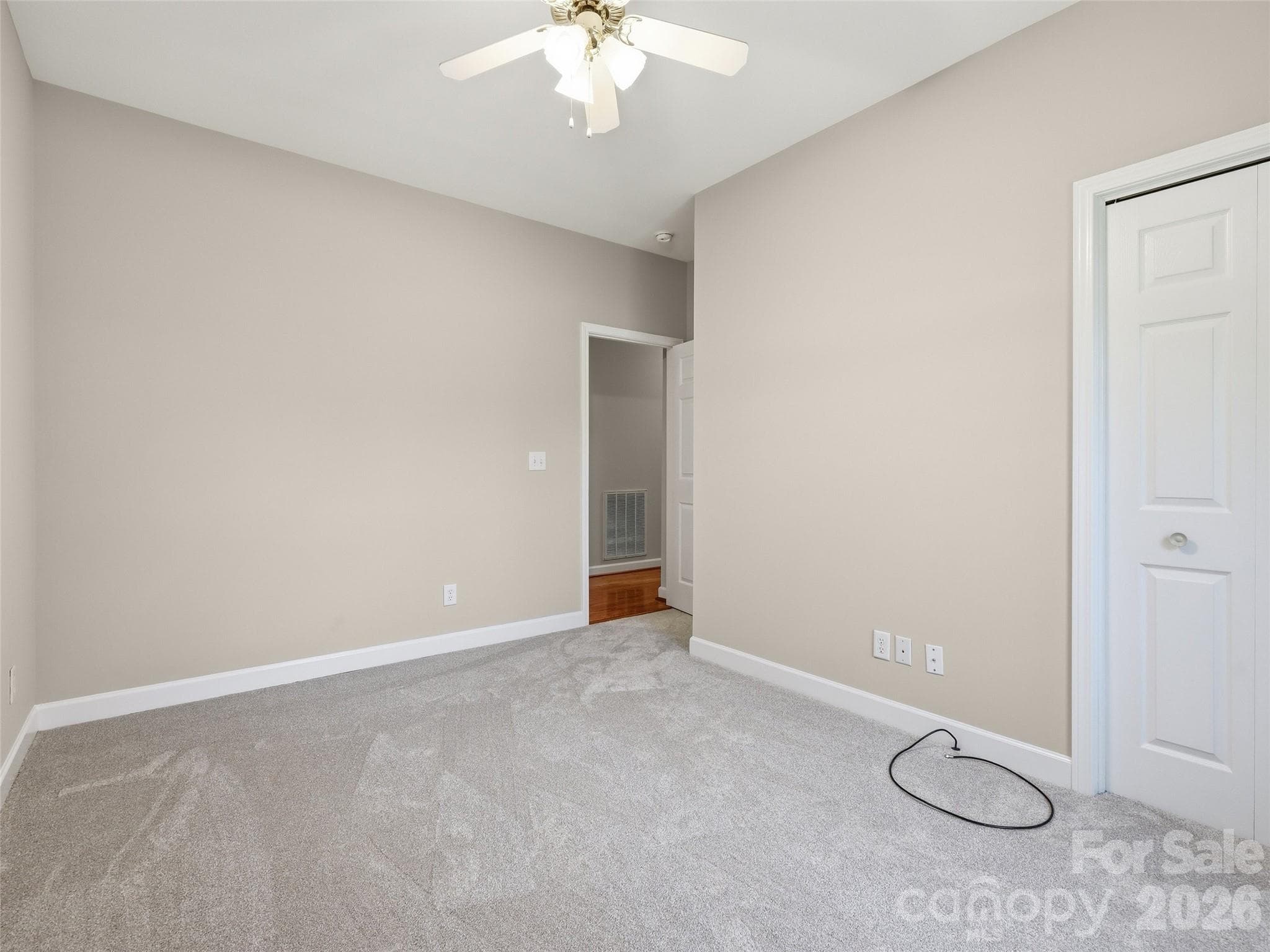 Single Family Residence at 209 Beechnut Drive, Hendersonville, photo 26 of 48