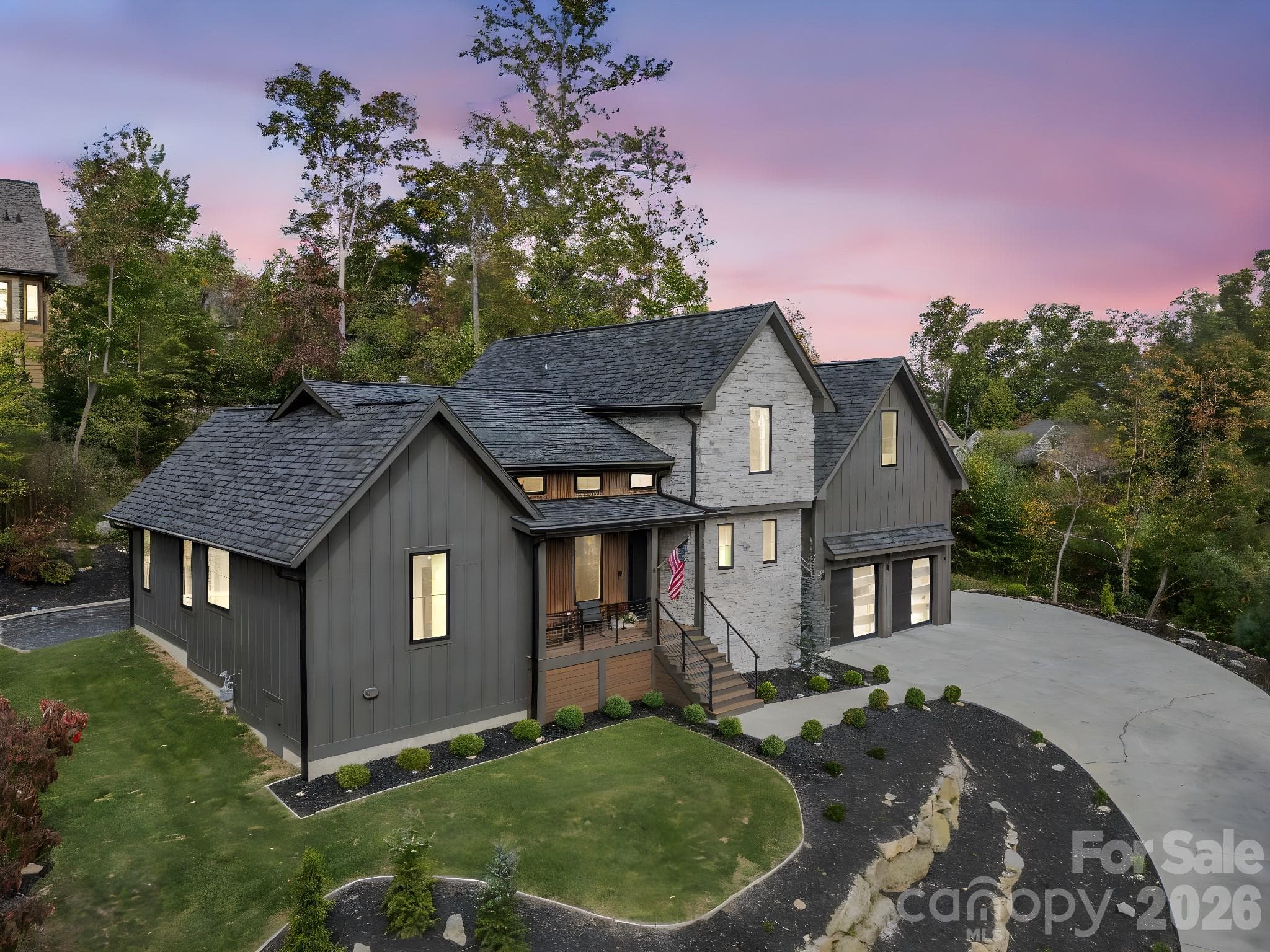 Single Family Residence at Hendersonville, photo 2 of 48