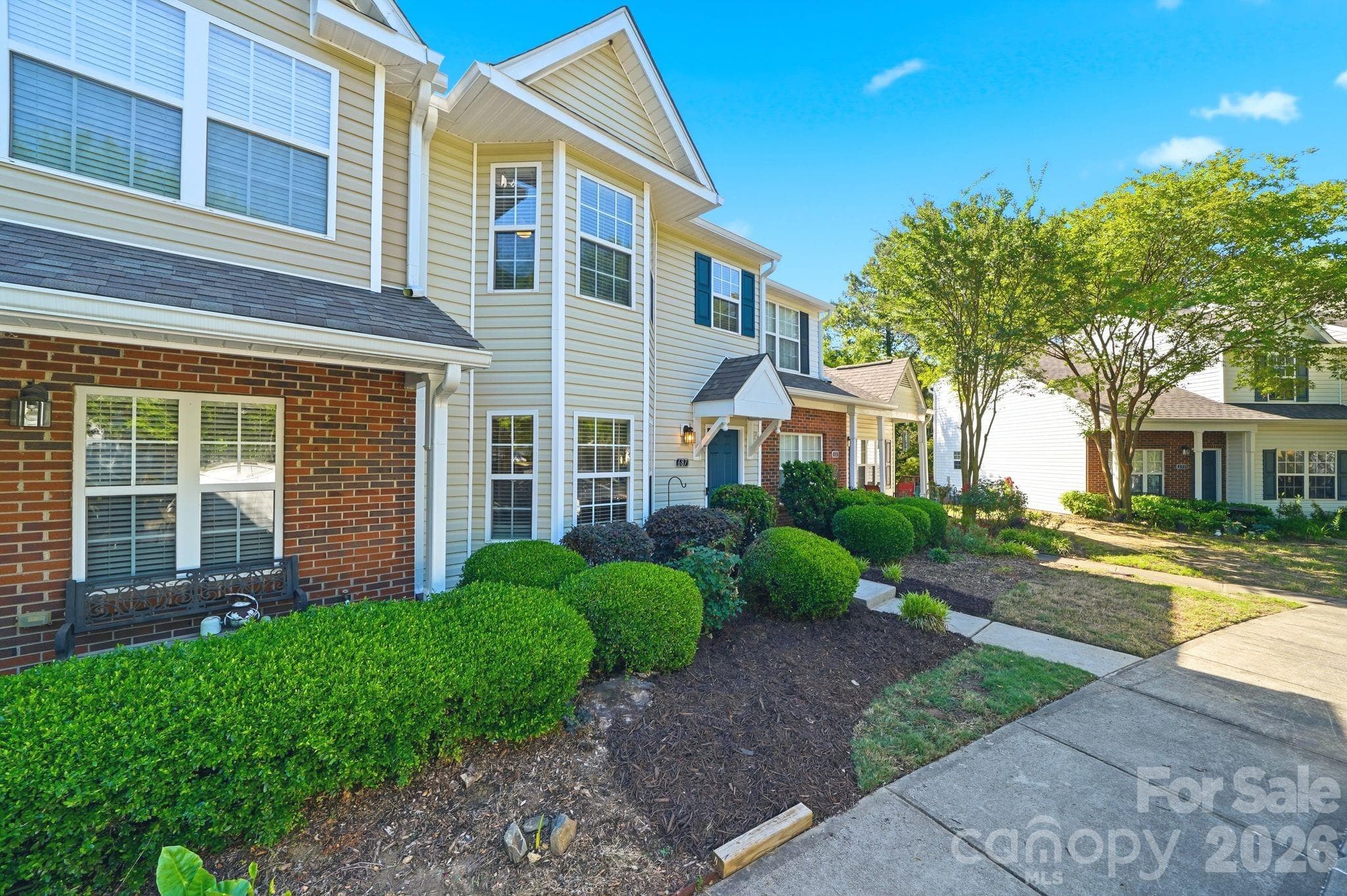 Townhouse at 687 Rock Lake Glen, Fort Mill, photo 5 of 37