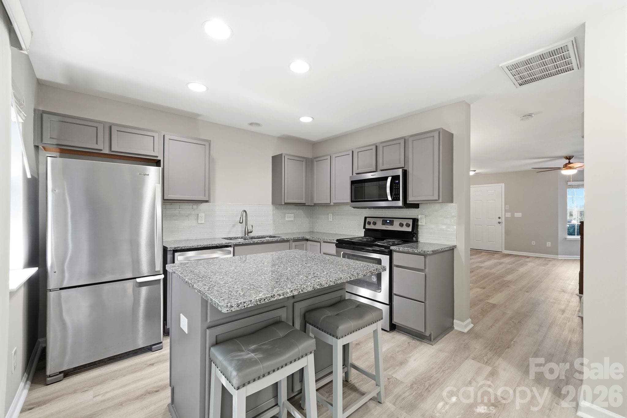 Townhouse at 687 Rock Lake Glen, Fort Mill, photo 10 of 37