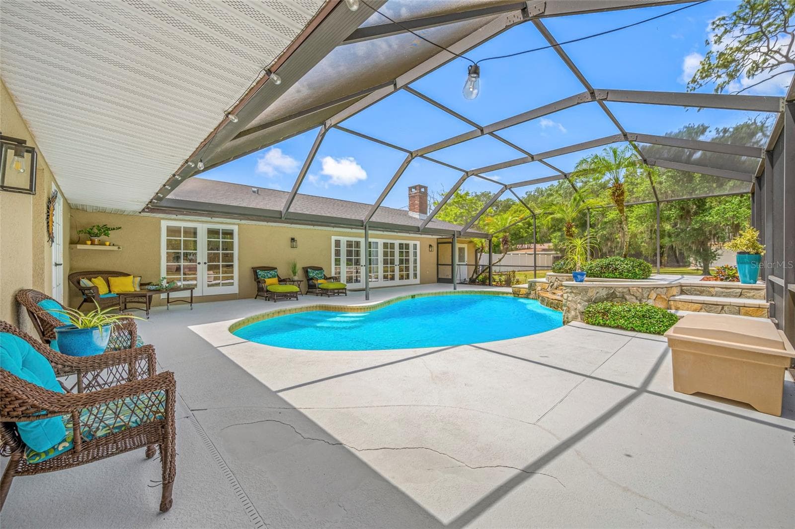 Single Family Residence at 15314 LAKE MAGDALENE BLVD, TAMPA, photo 40 of 88
