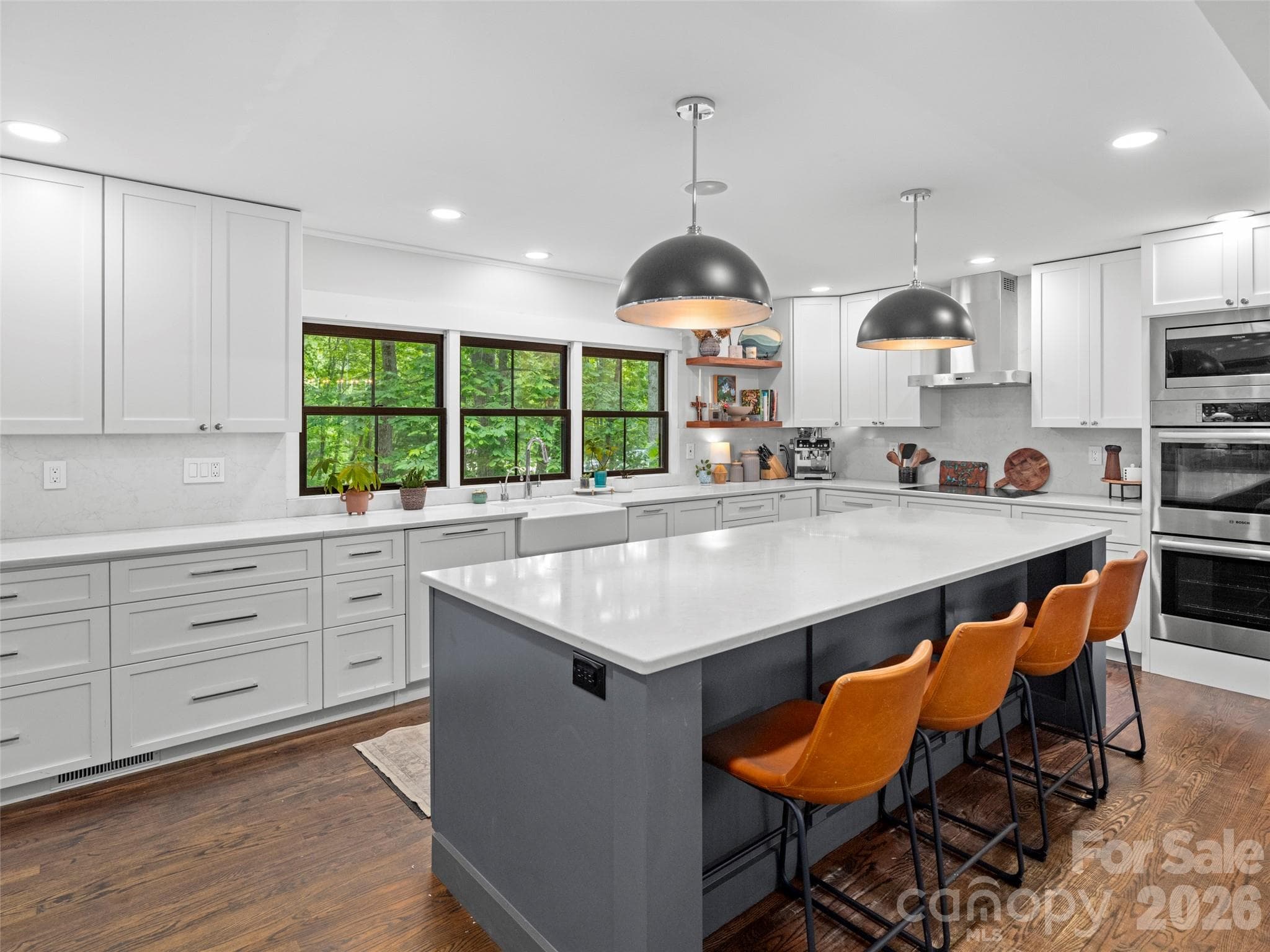 Single Family Residence at 1130 New Castle Court, Asheville, photo 9 of 35