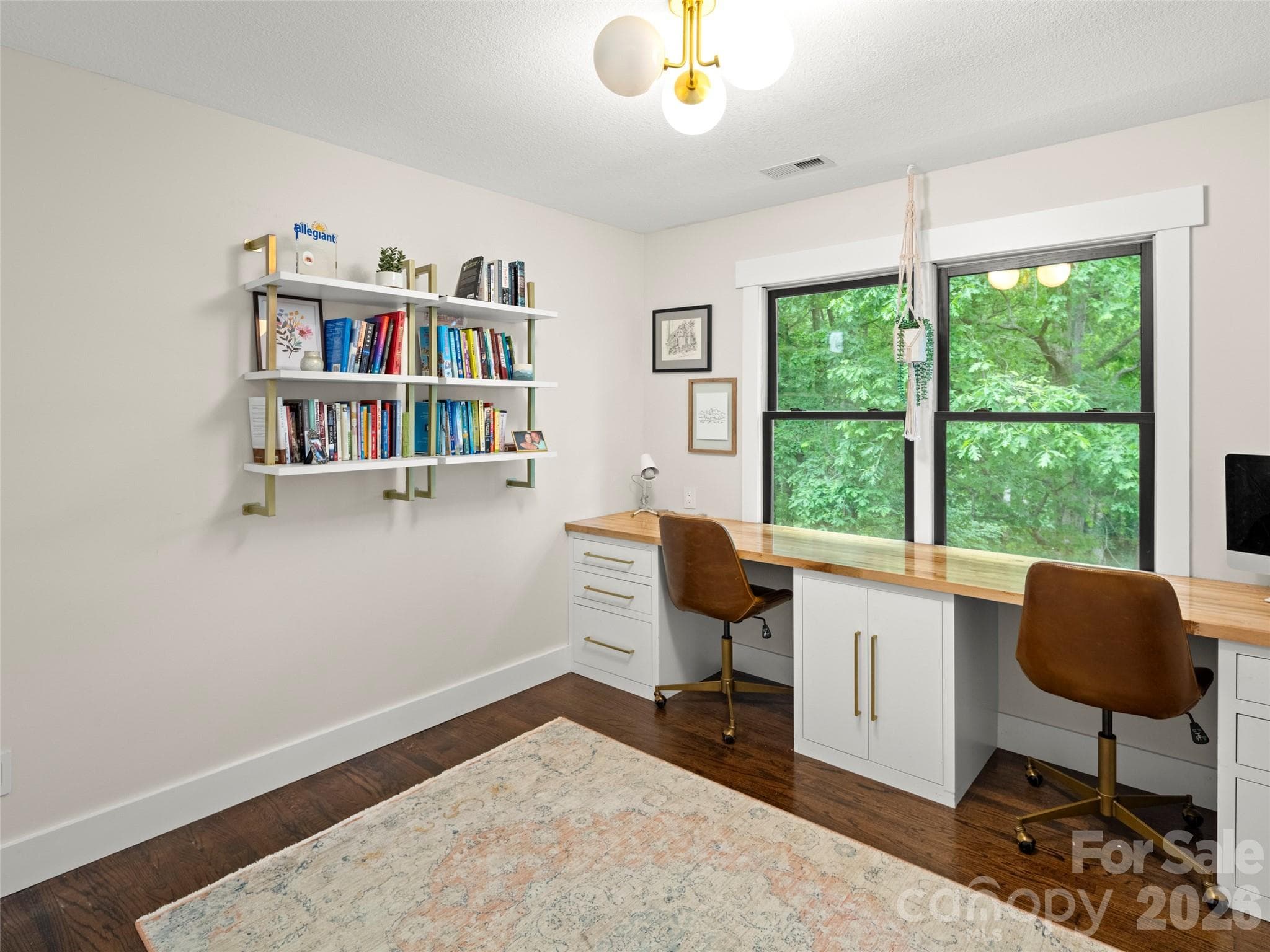 Single Family Residence at 1130 New Castle Court, Asheville, photo 16 of 35