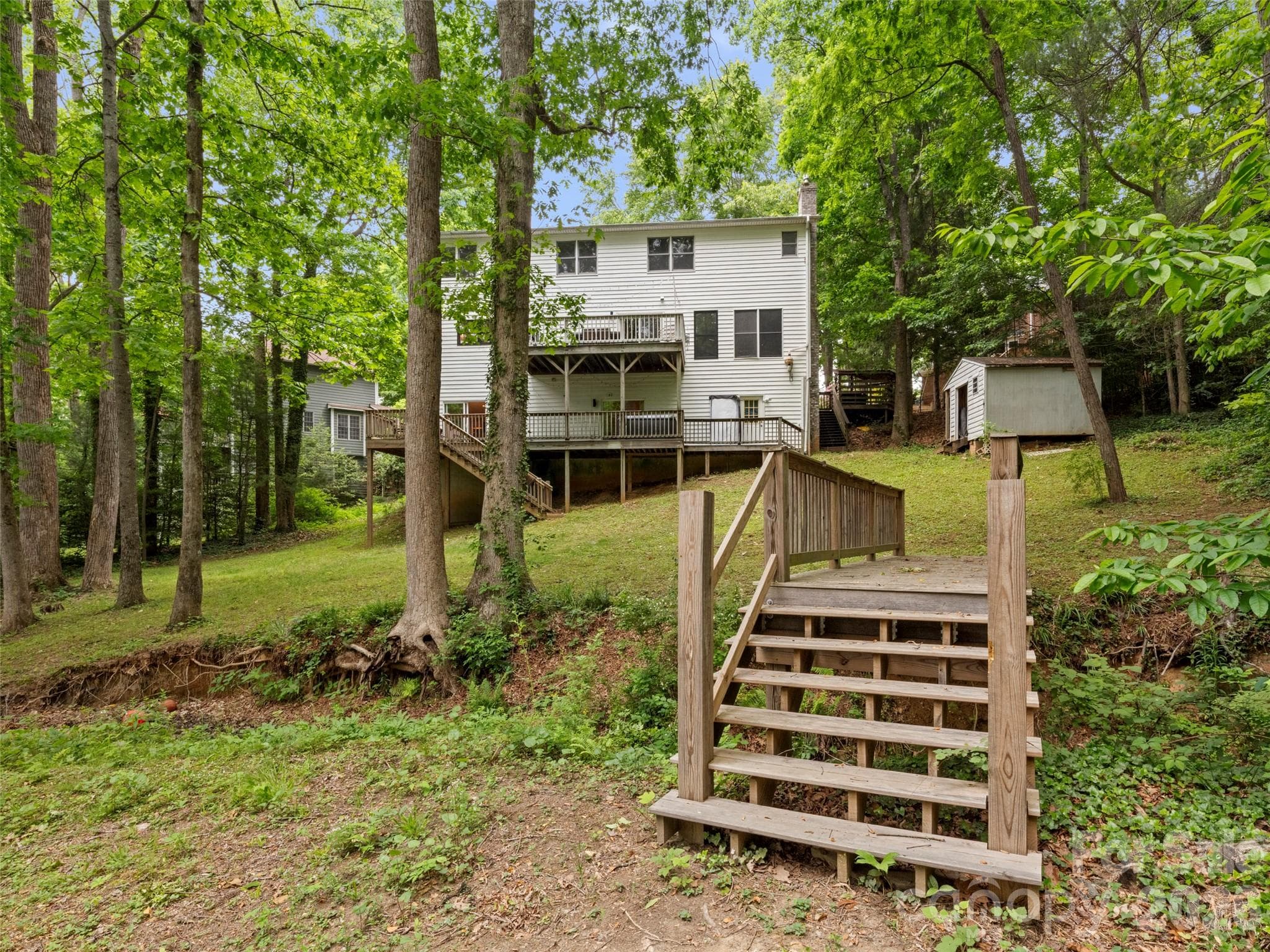 Single Family Residence at 1130 New Castle Court, Asheville, photo 27 of 35