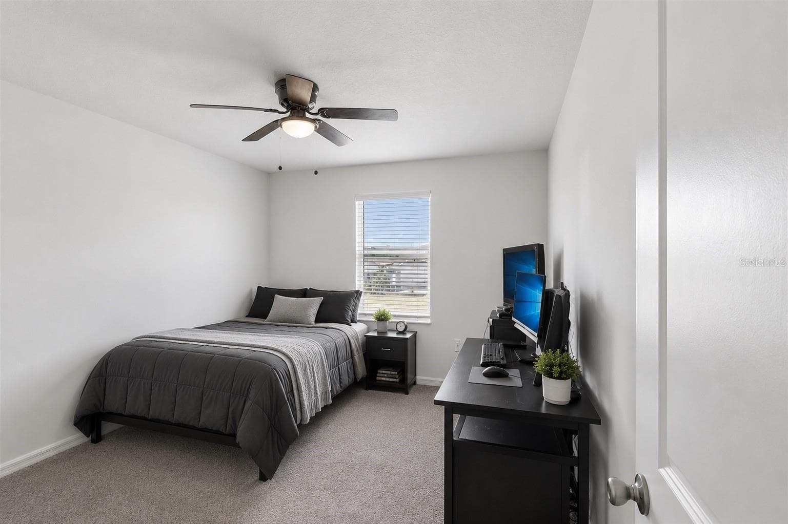 Third Bedroom. - 2082 FICUS ST, MASCOTTE