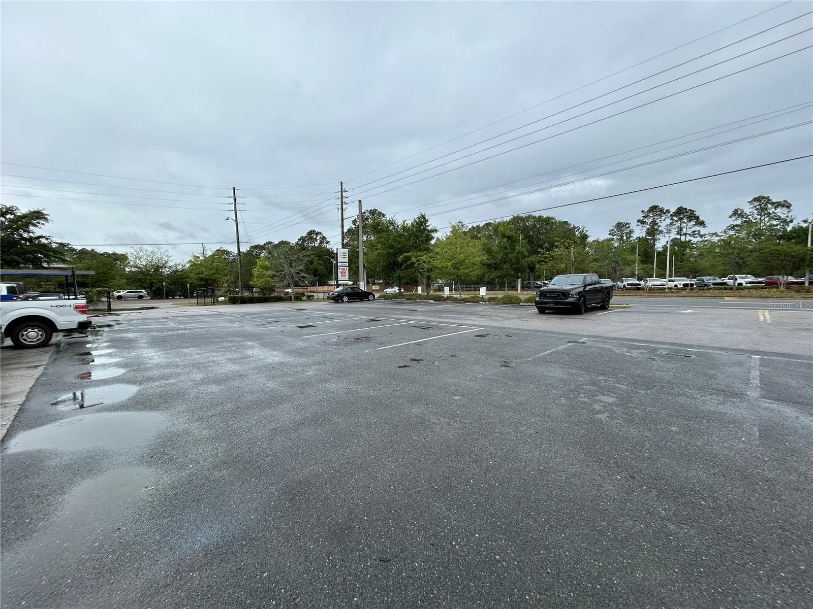Retail at 203-221 NE 39TH AVE, GAINESVILLE, photo 5 of 8