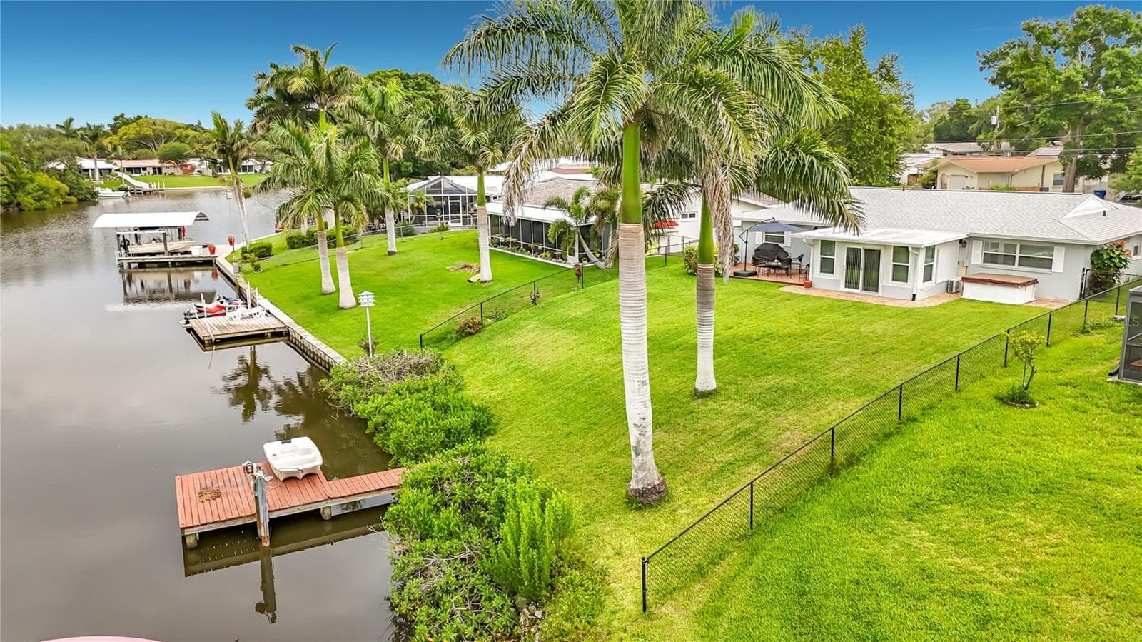 508 SHORE DR