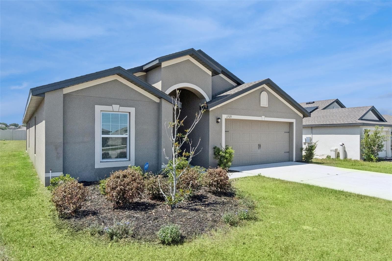 Single Family Residence at 1729 CANAAN LOOP, DUNDEE, photo 3 of 33