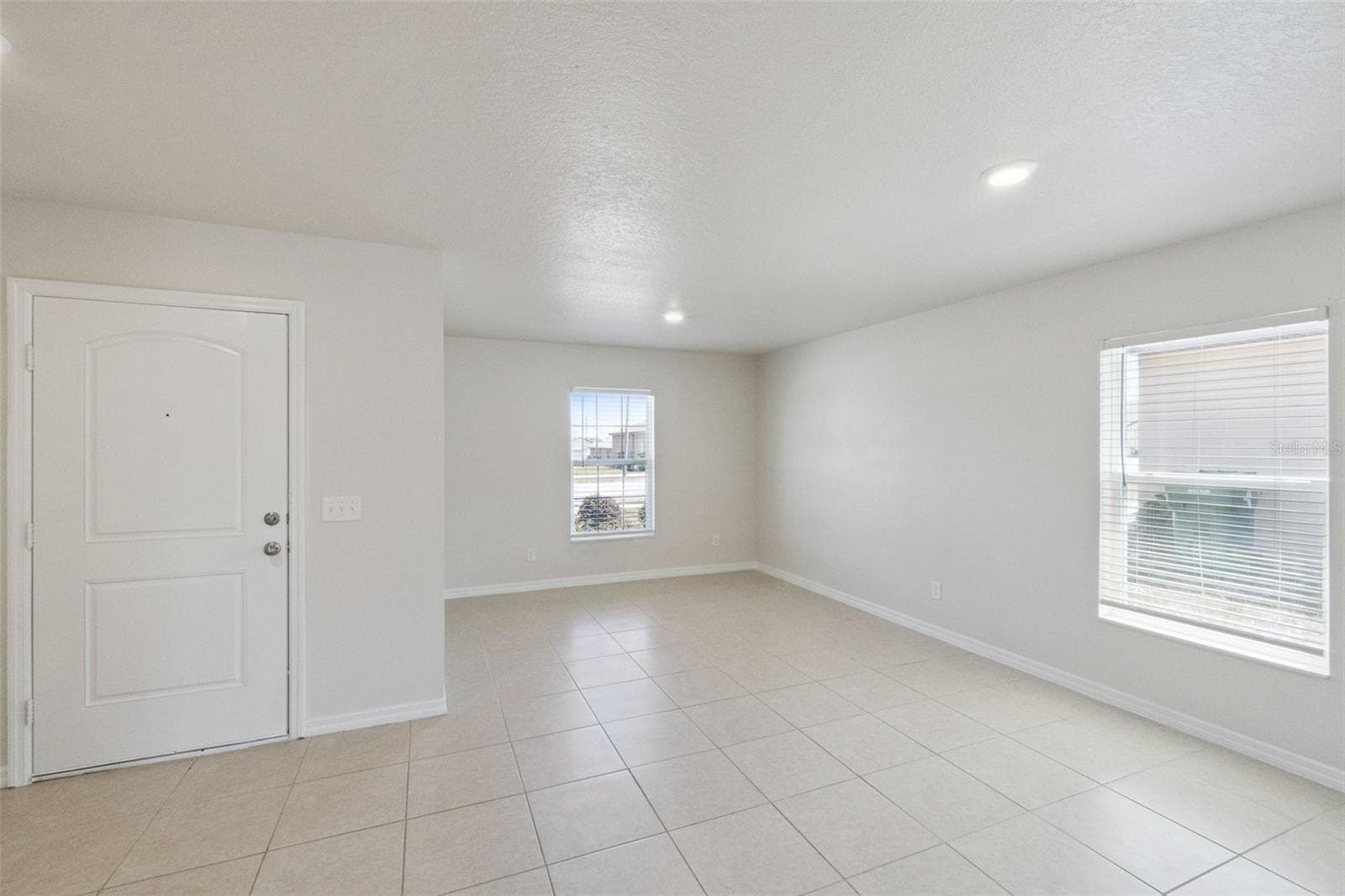Single Family Residence at 1729 CANAAN LOOP, DUNDEE, photo 5 of 33