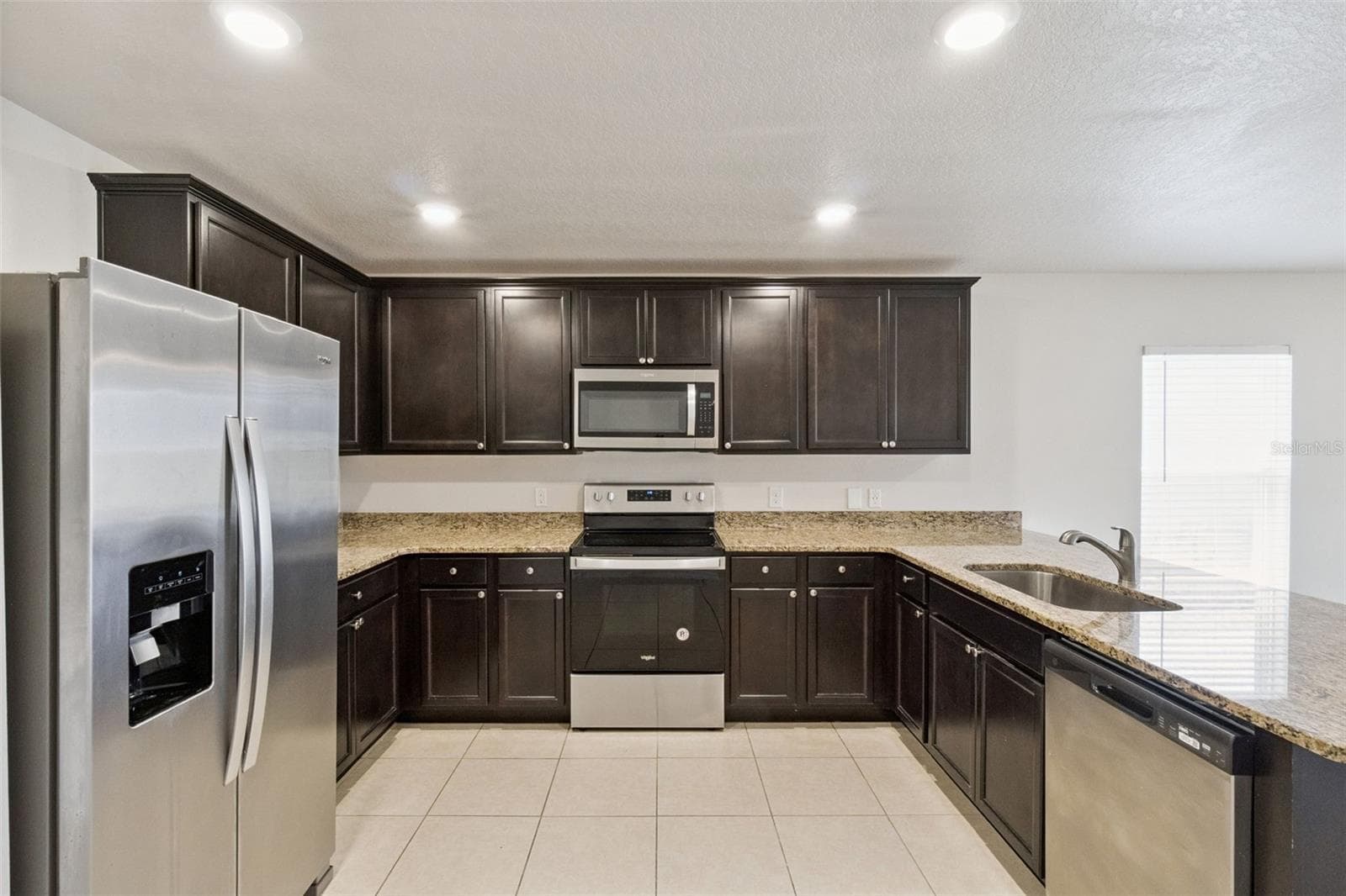 Single Family Residence at 1729 CANAAN LOOP, DUNDEE, photo 7 of 33