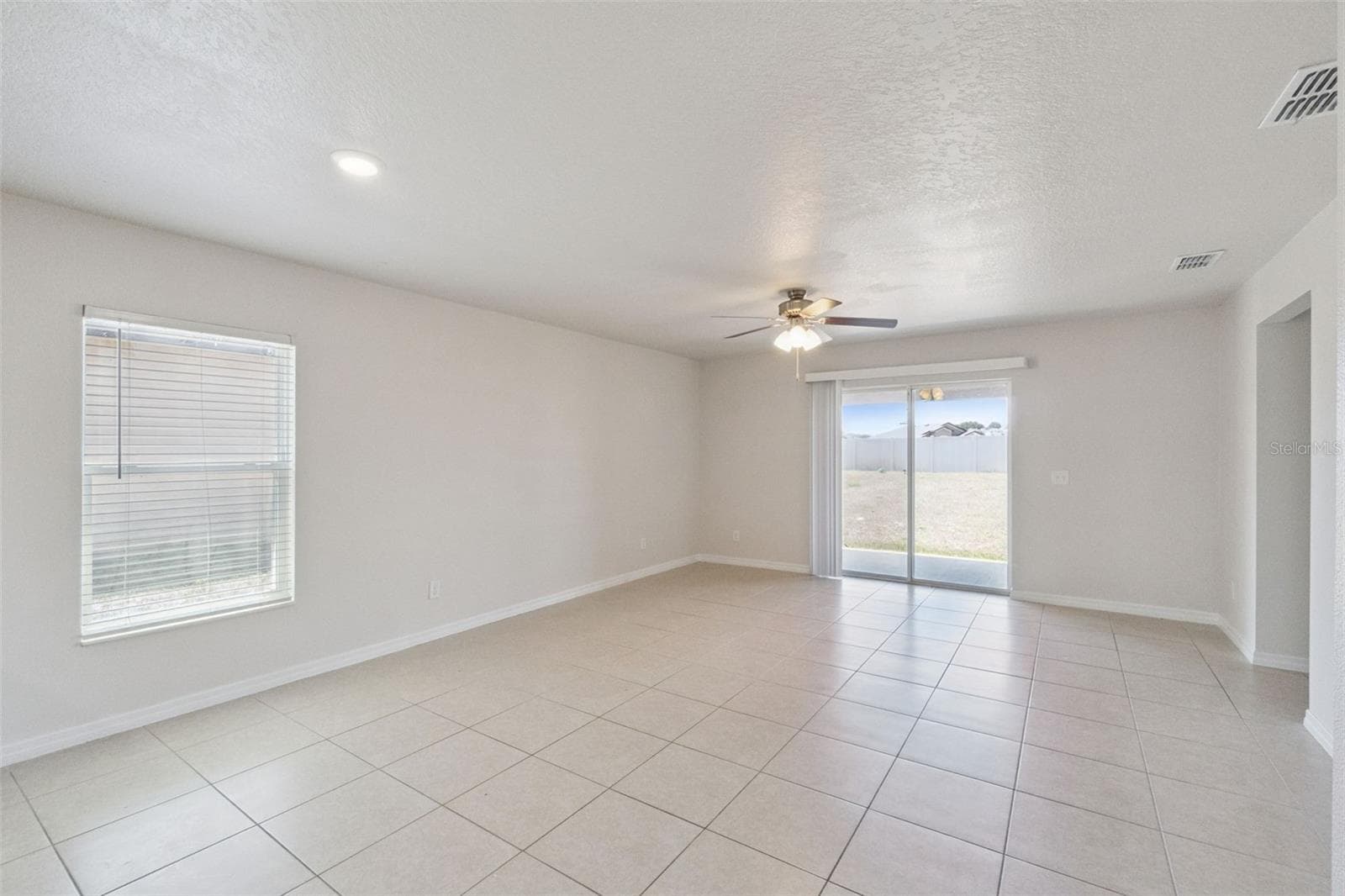 Single Family Residence at 1729 CANAAN LOOP, DUNDEE, photo 12 of 33