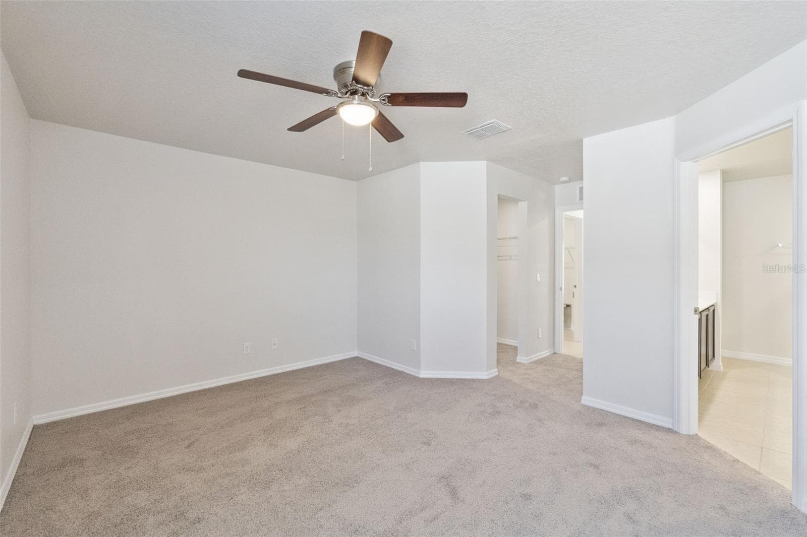 Single Family Residence at 1729 CANAAN LOOP, DUNDEE, photo 16 of 33
