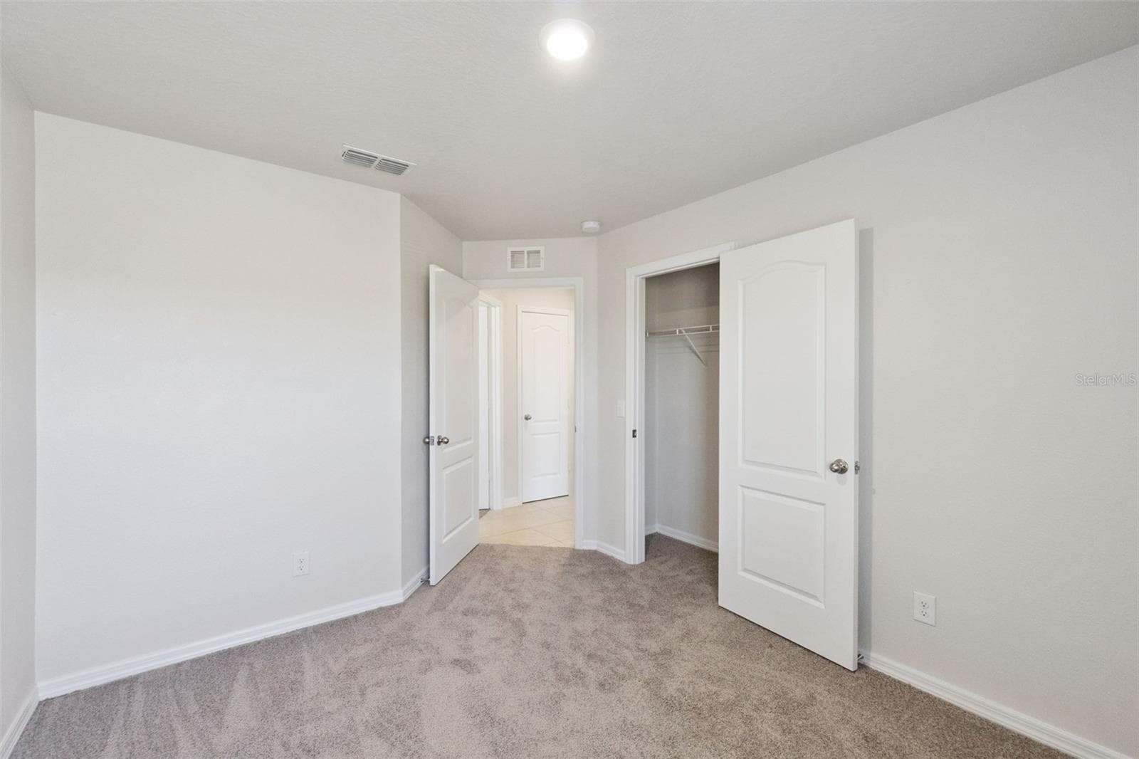 Single Family Residence at 1729 CANAAN LOOP, DUNDEE, photo 26 of 33