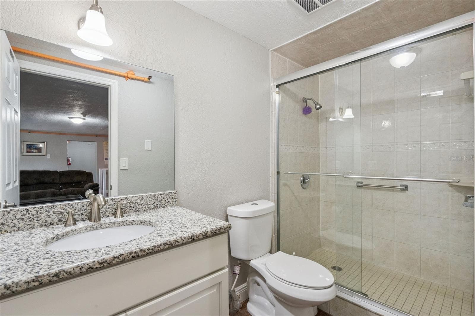den bathroom - 78 S WINTER PARK DR, CASSELBERRY