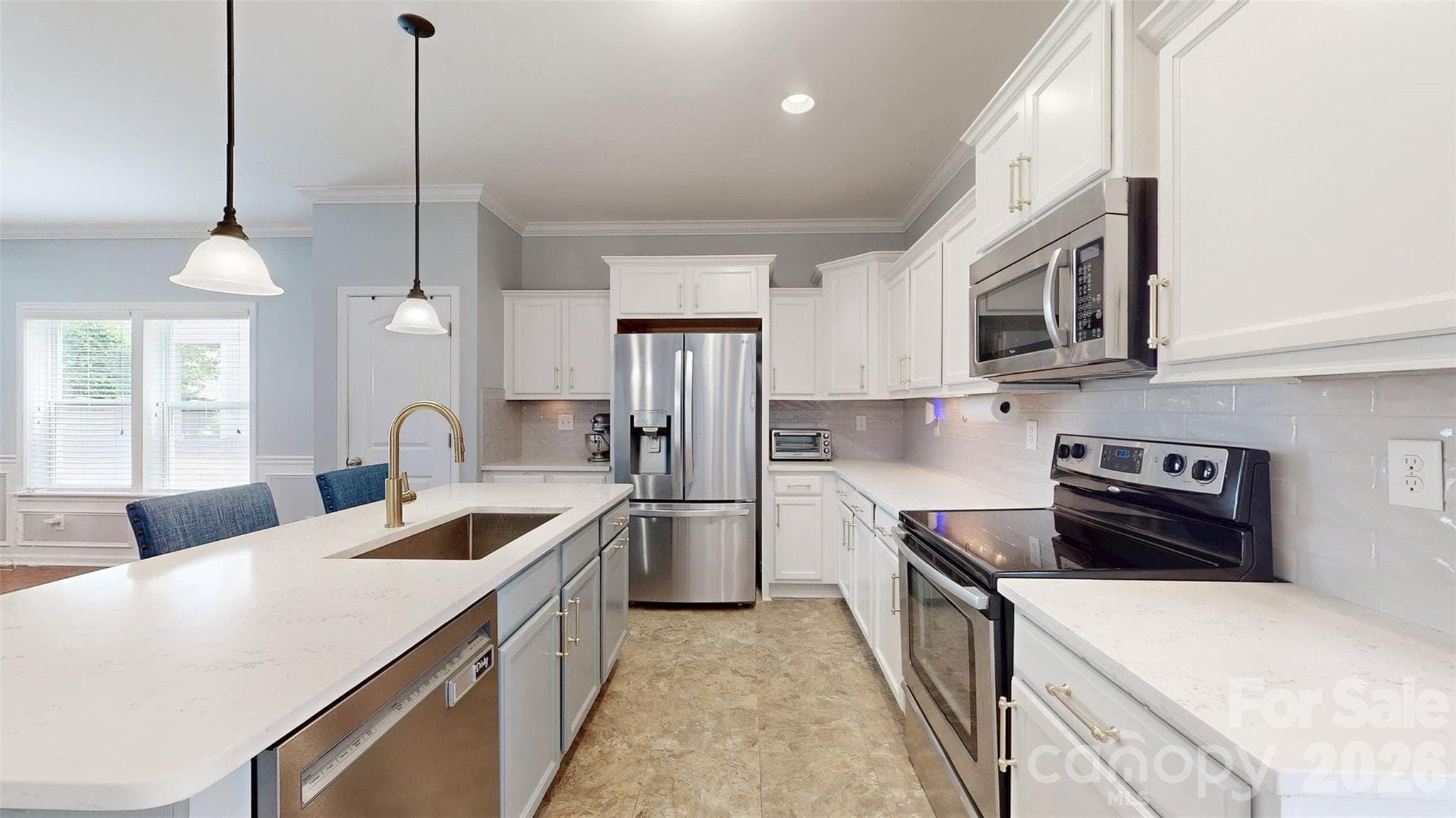 Beautiful kitchen with neutral finishes - 1101 Jasmine Drive, Indian Land